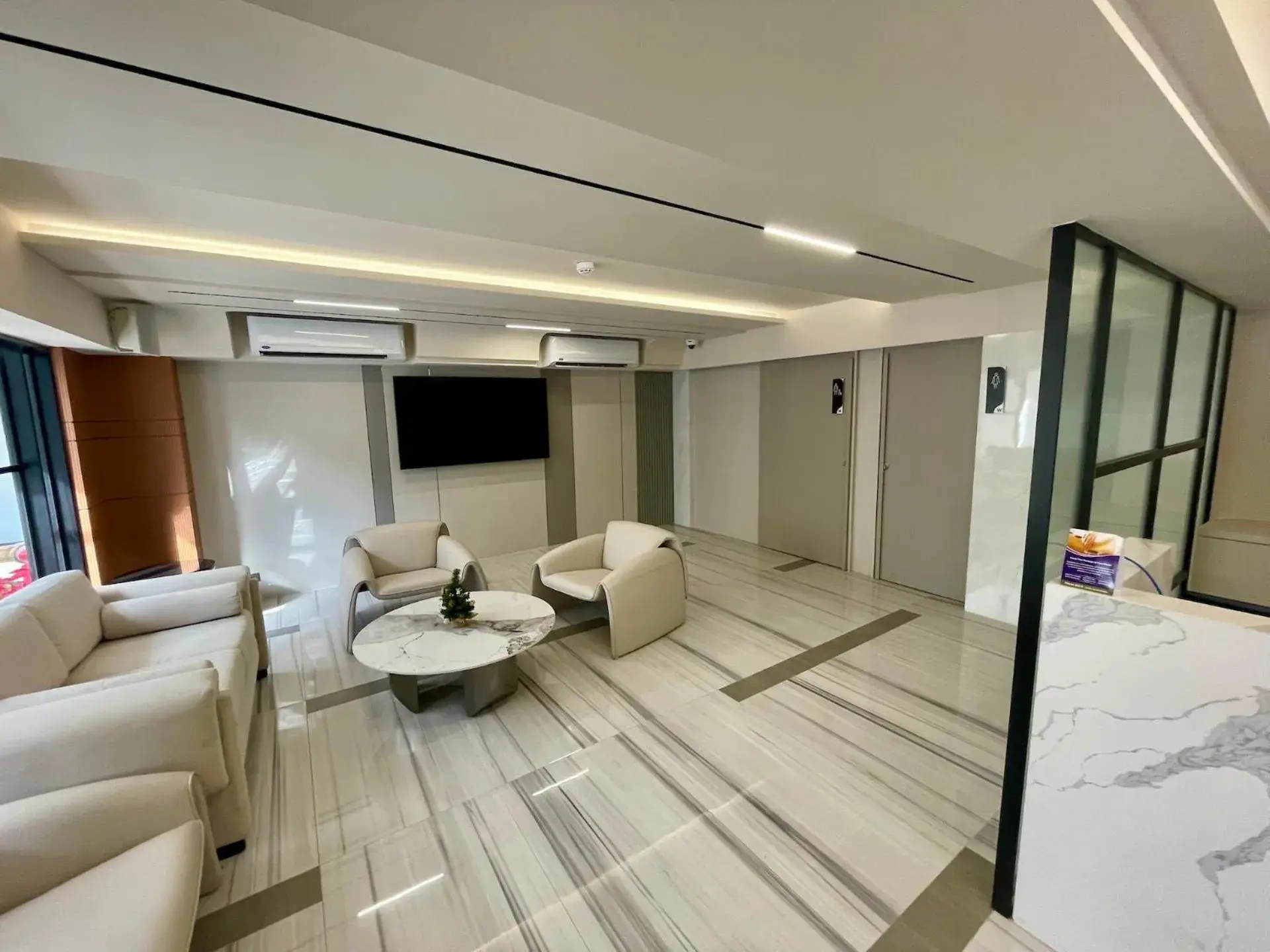 Lobby or reception in Floral Court Hotel & Residence Sukhumvit 13 Lobby or reception in Floral Court Hotel & Residence Sukhumvit 13