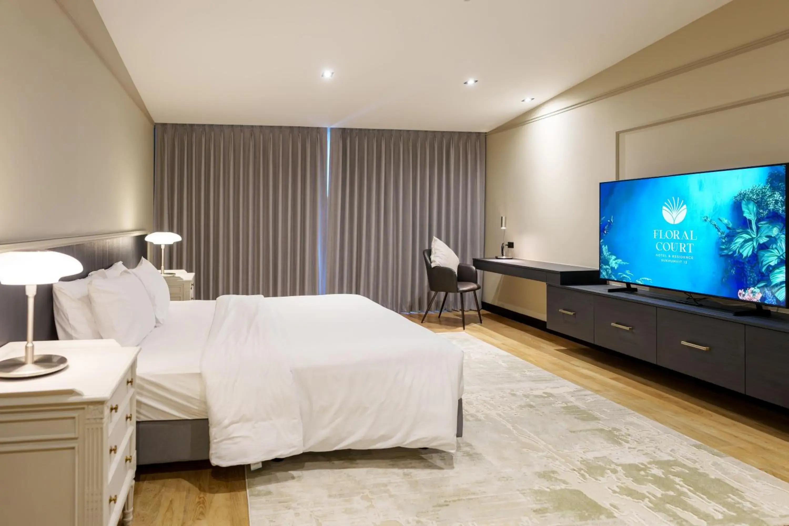 Bed in Floral Court Hotel & Residence Sukhumvit 13 Bed in Floral Court Hotel & Residence Sukhumvit 13