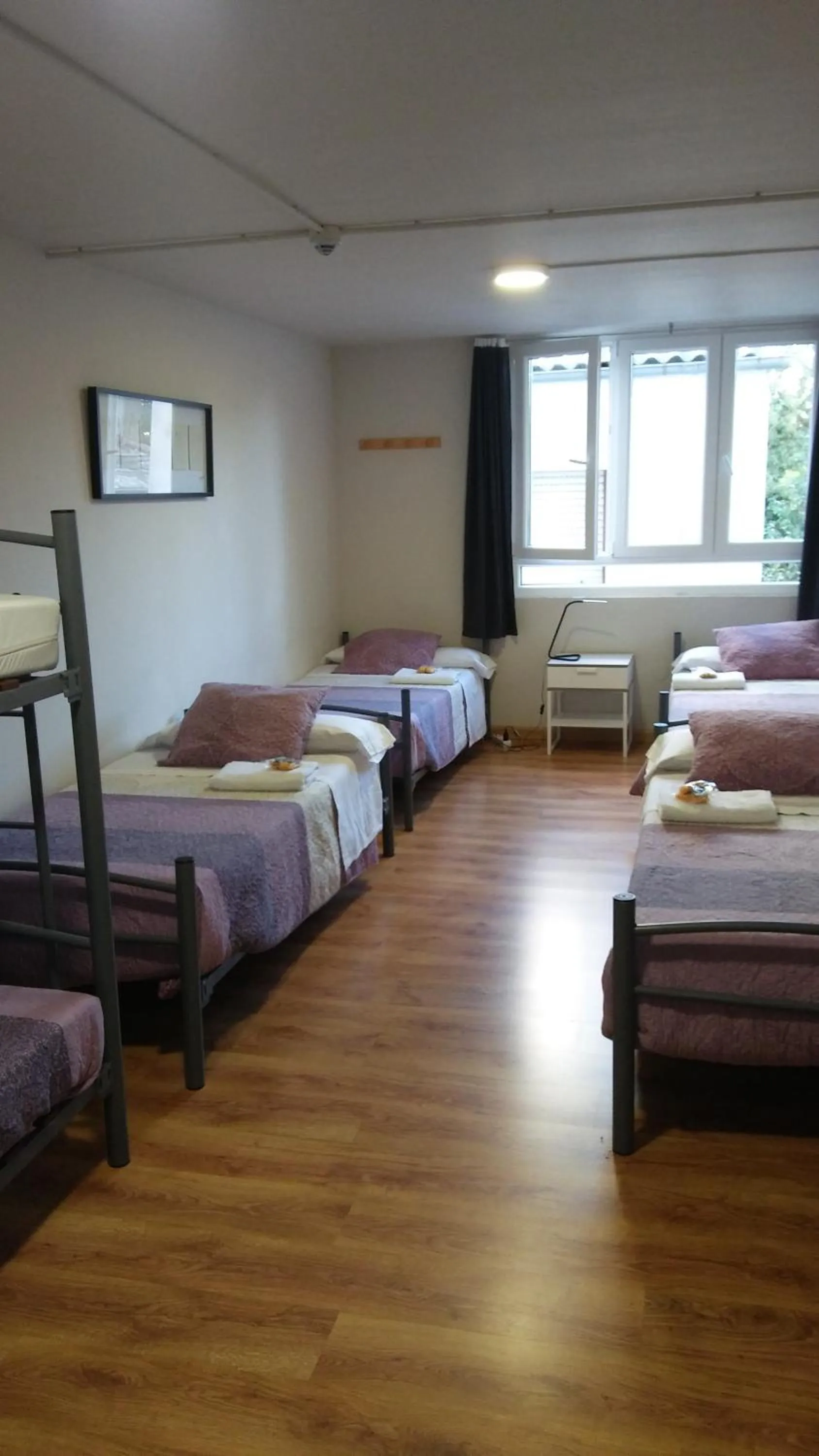 Photo of the whole room in Alma del Camino - Rooms & Albergue