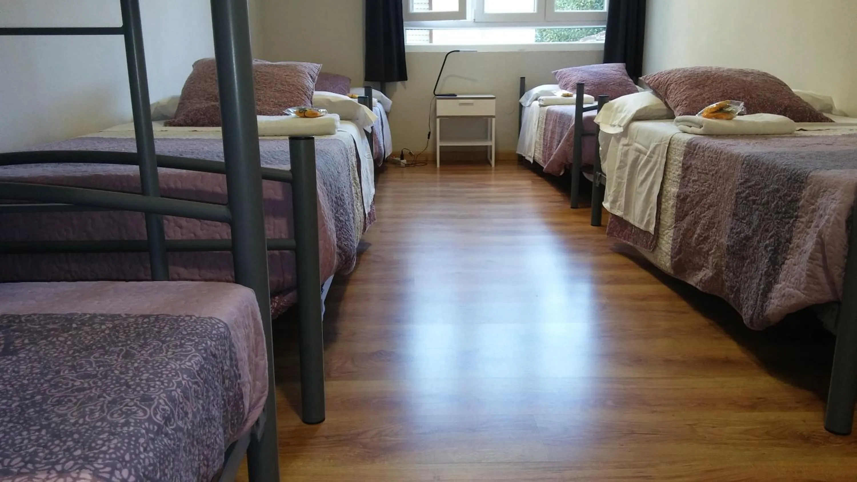 Photo of the whole room in Alma del Camino - Rooms & Albergue