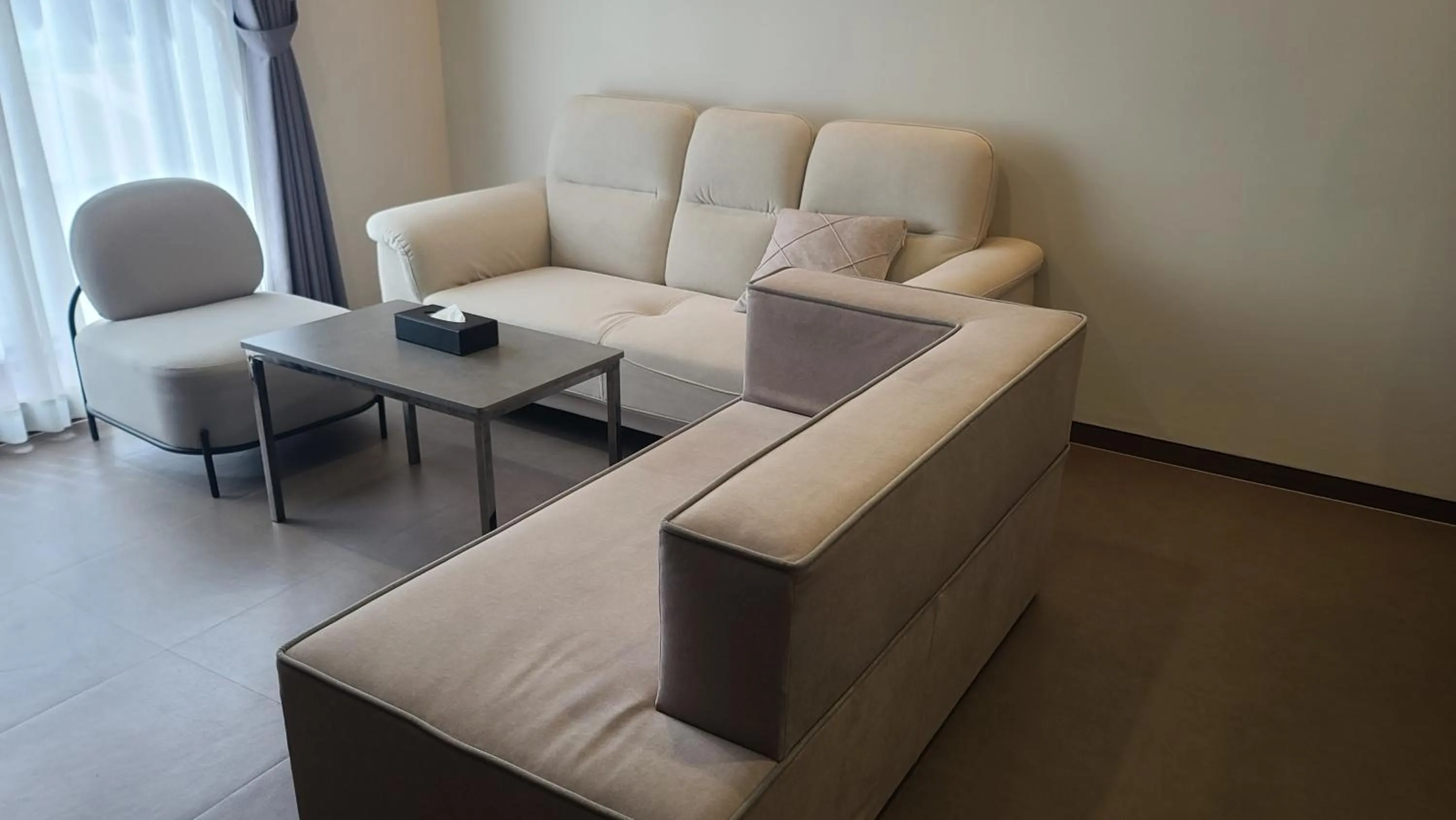 Hound Hotel Gijang Osiria