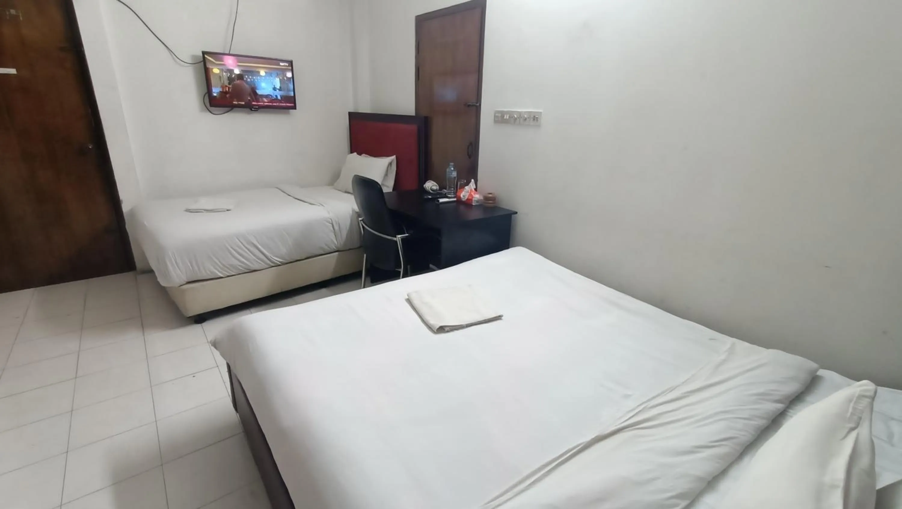 Bed in Hotel Golden Bird