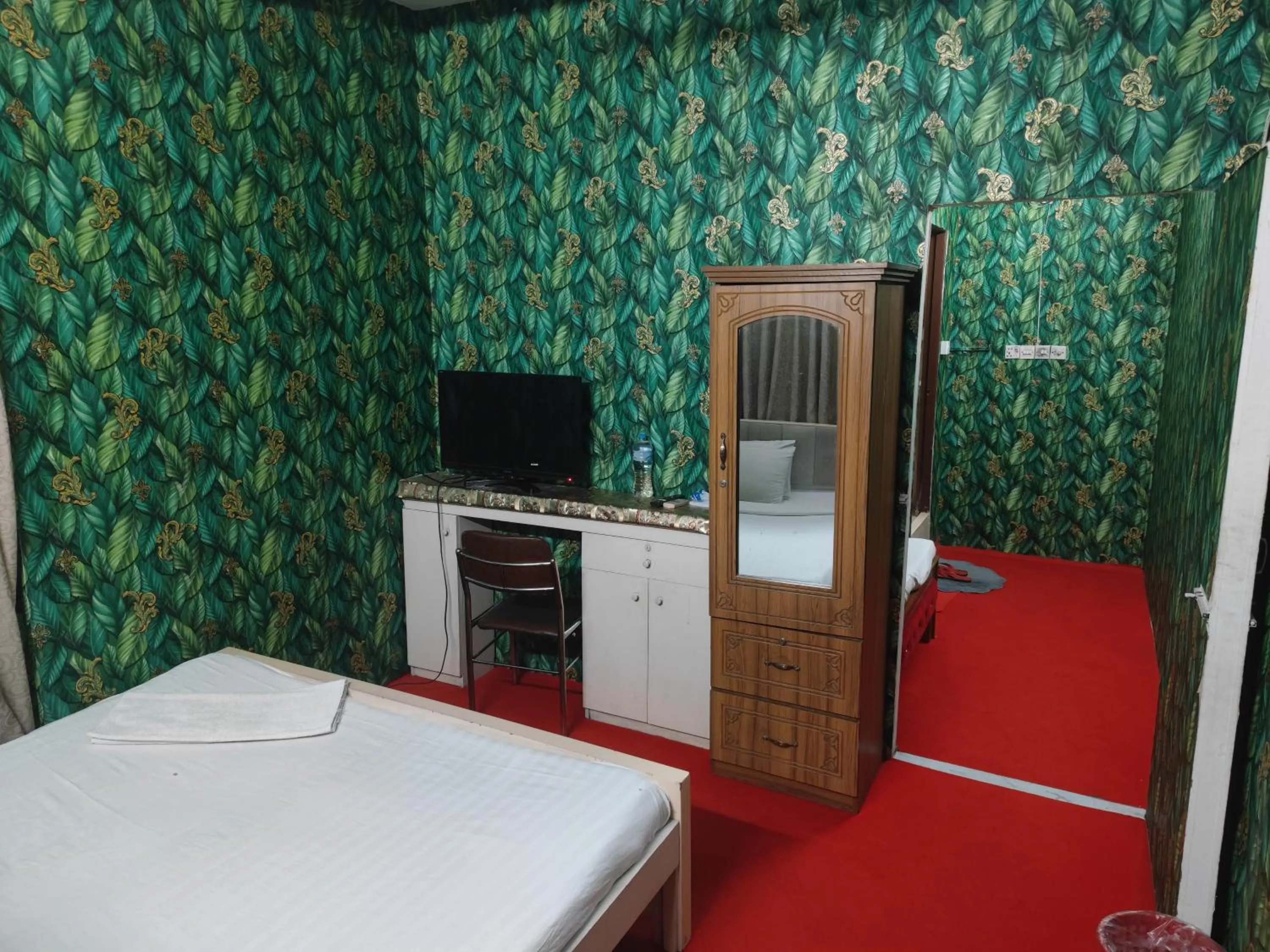 Bed in Hotel Golden Bird