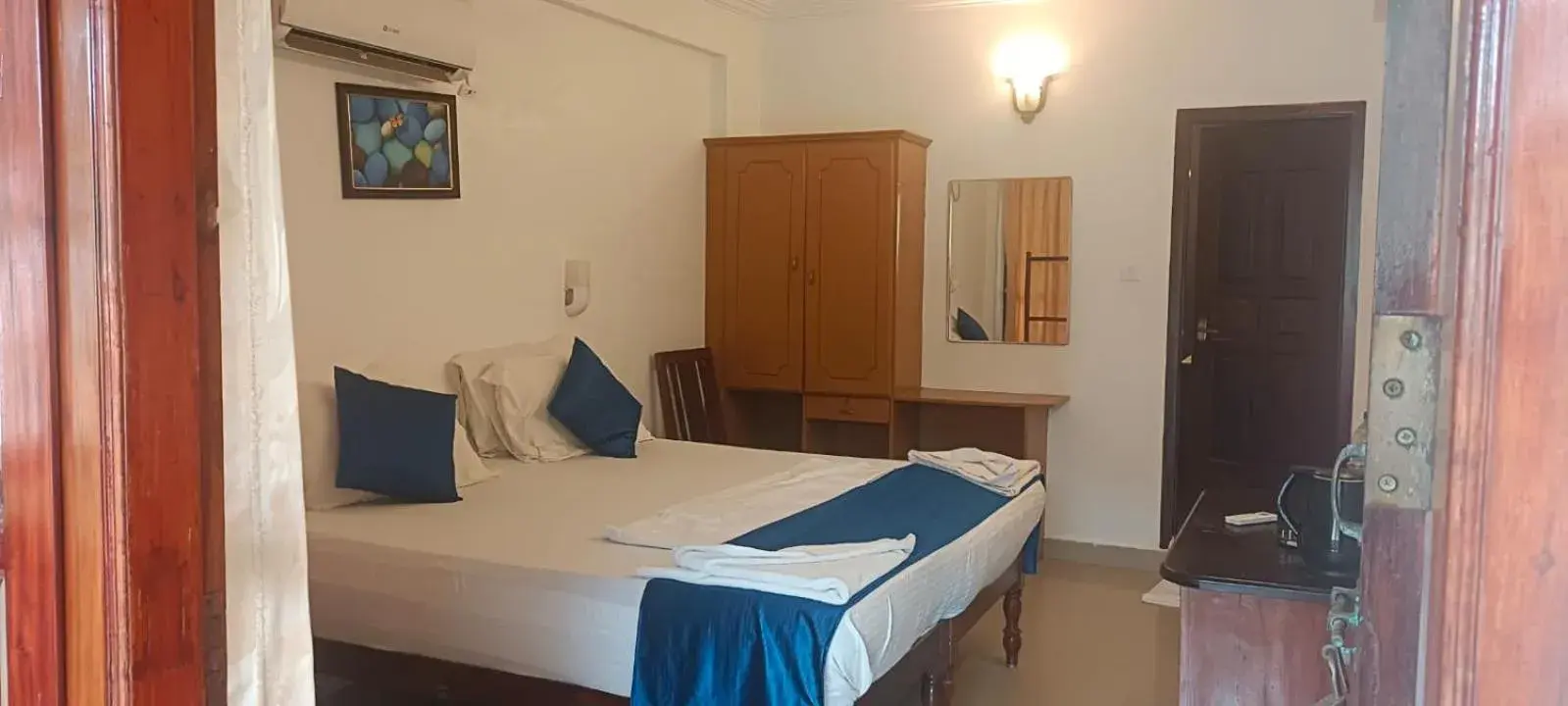 Bed in tippys beach resort Bed in tippys beach resort