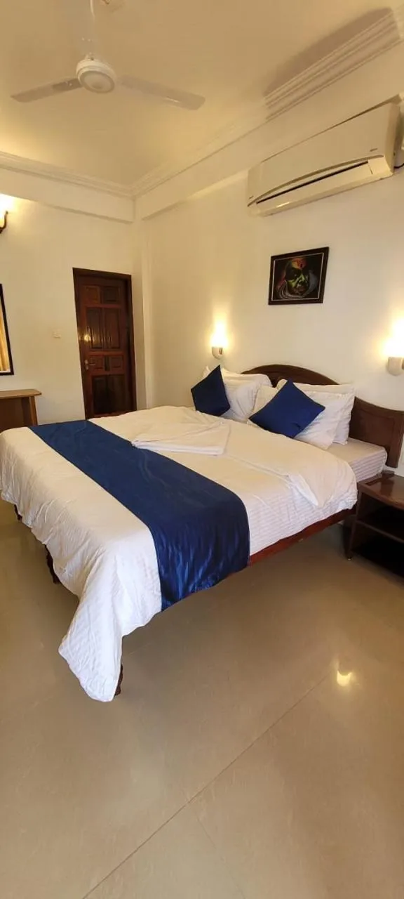 Bed in tippys beach resort