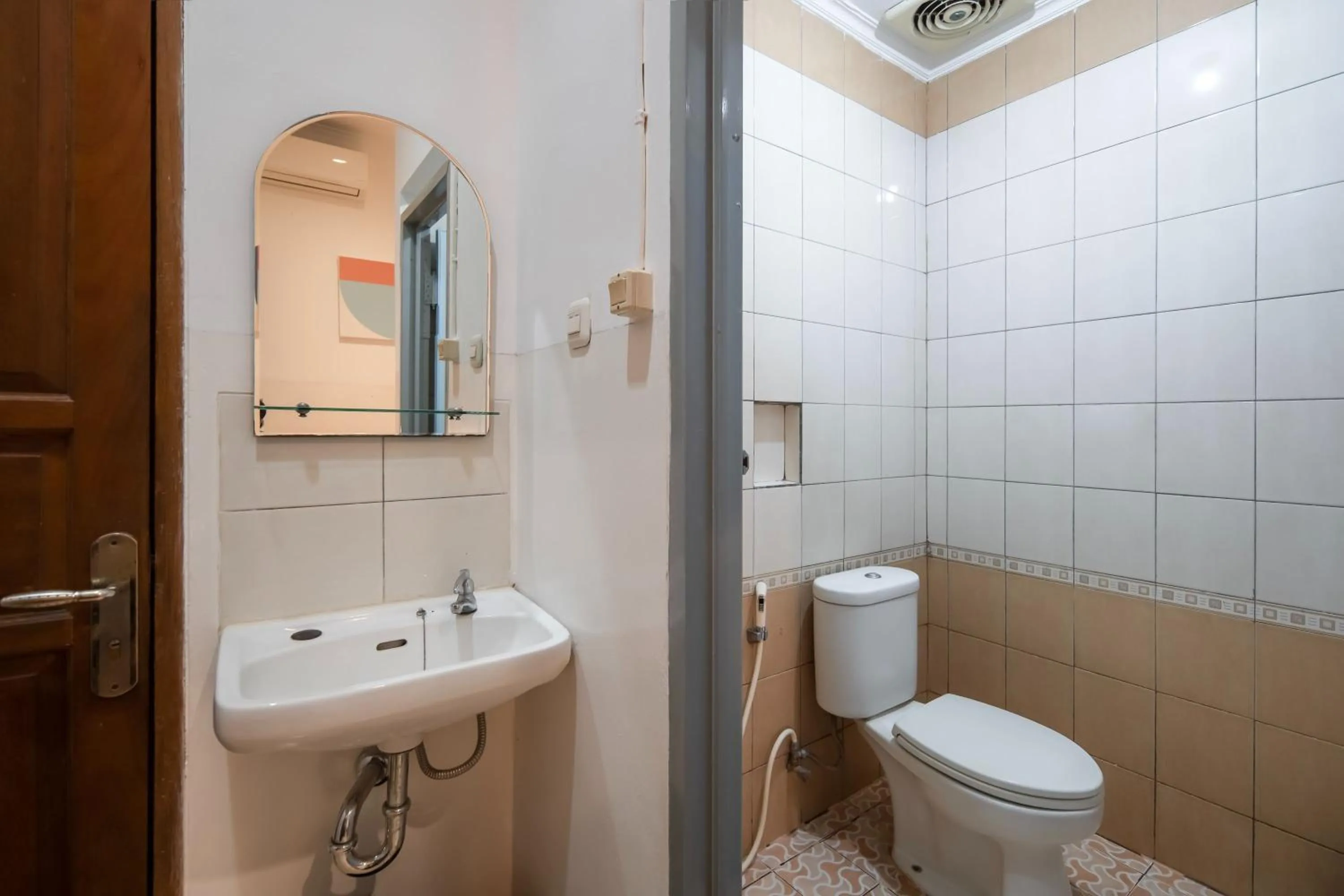 Bathroom in Cove Horizone