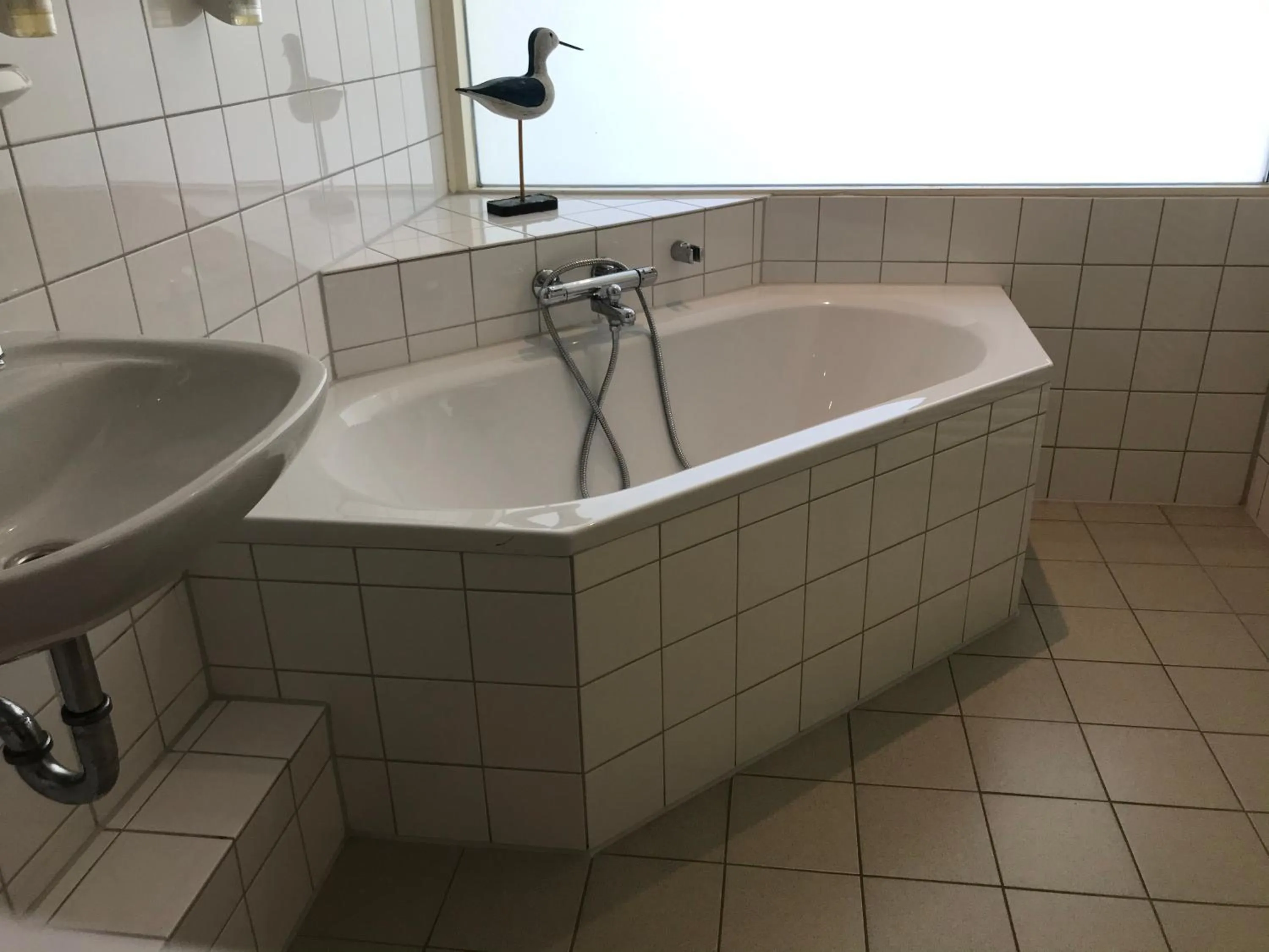 Bathroom in Fletcher Strandhotel Renesse