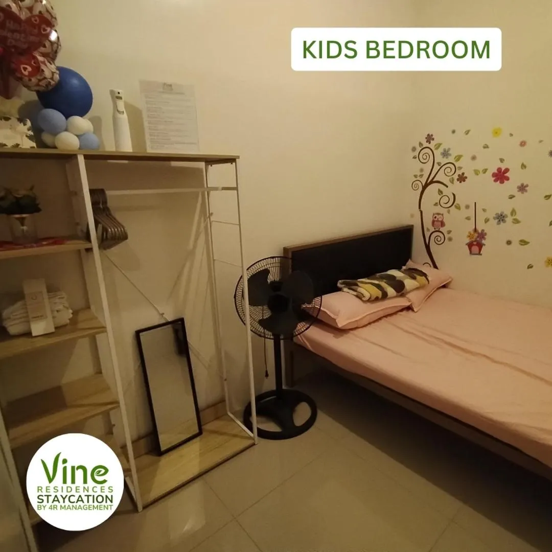 Apartment with Pool View  in Vine Residences Staycation