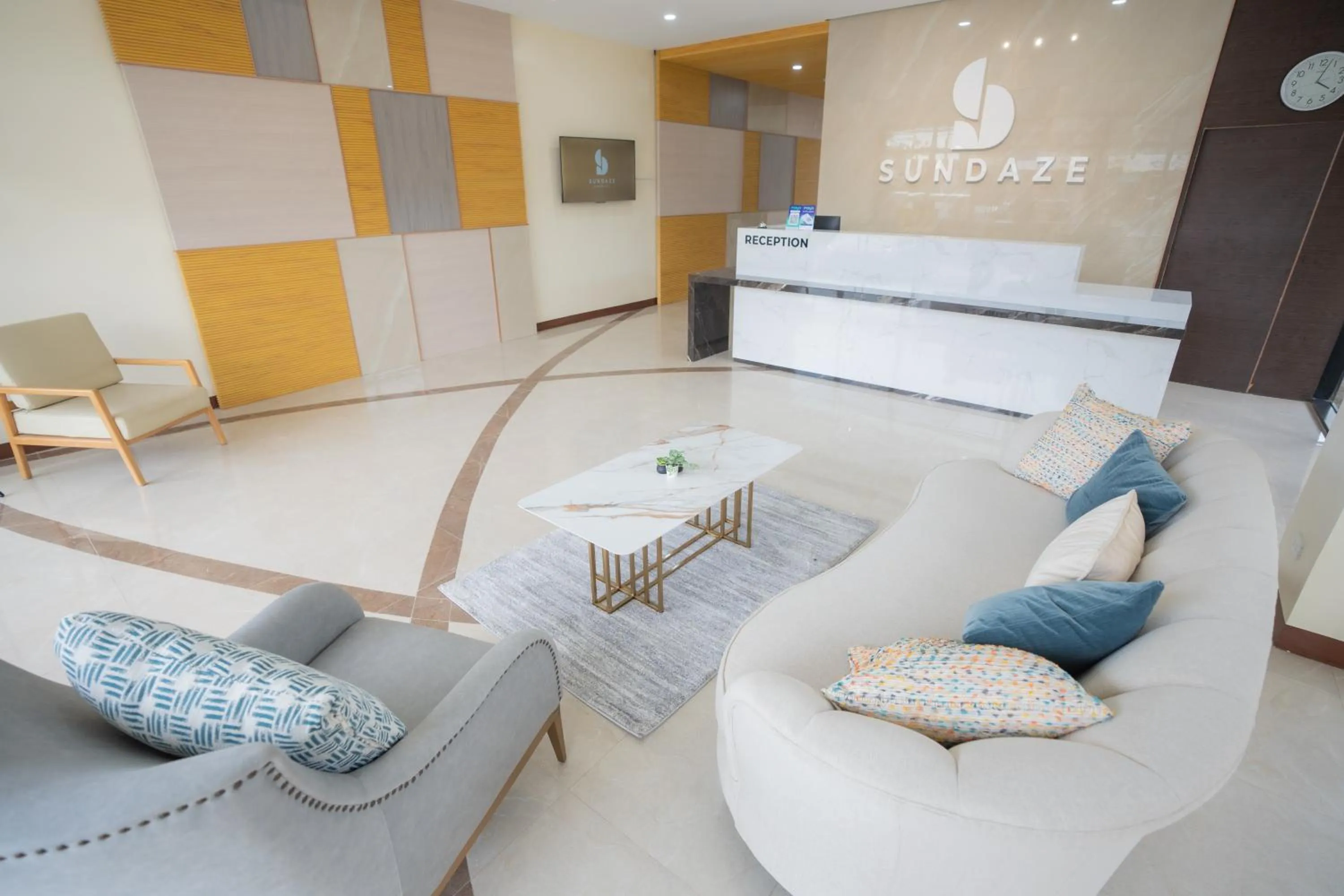 Lobby or reception in Sundaze Hotel