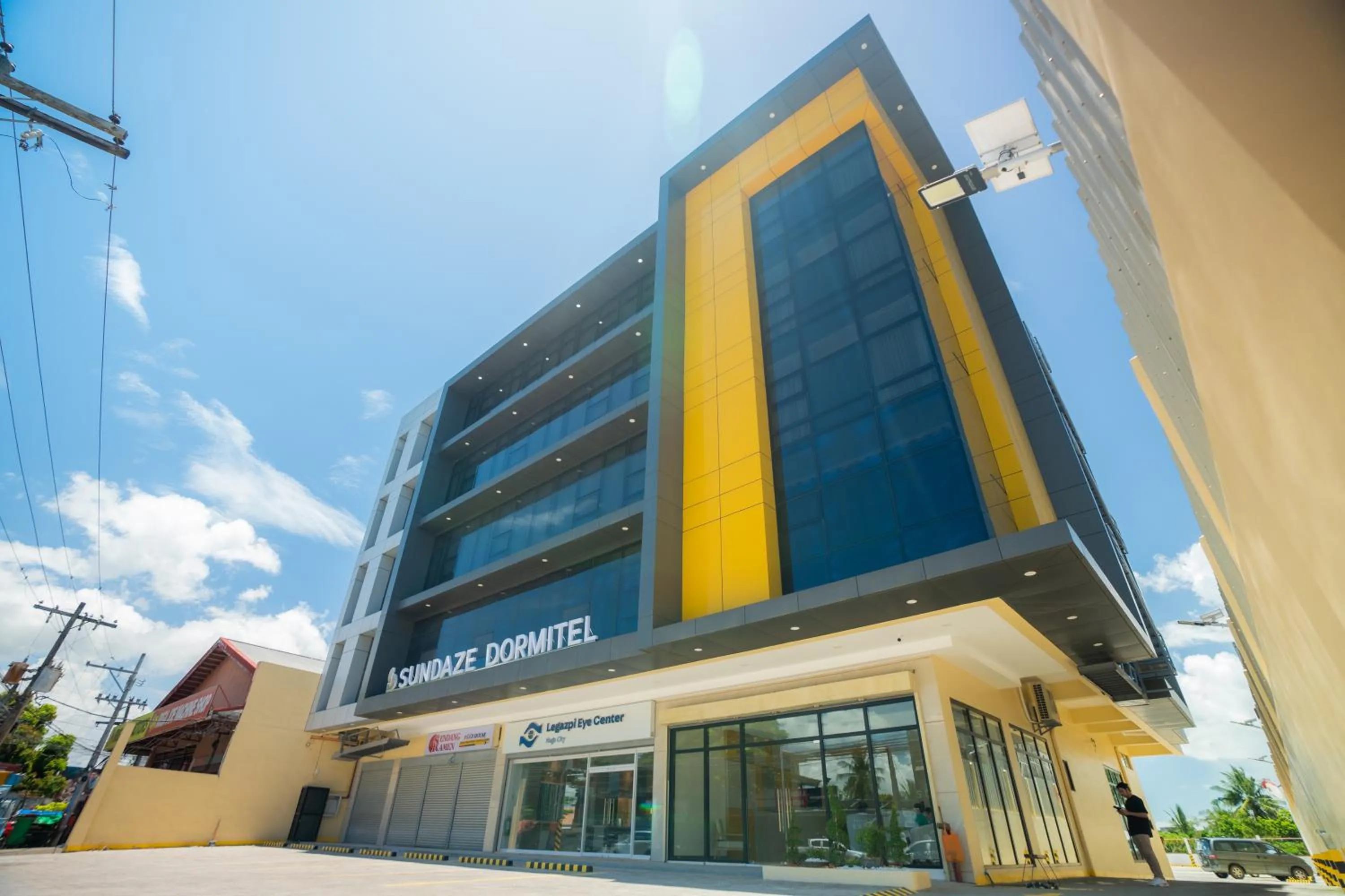 Property building in Sundaze Hotel