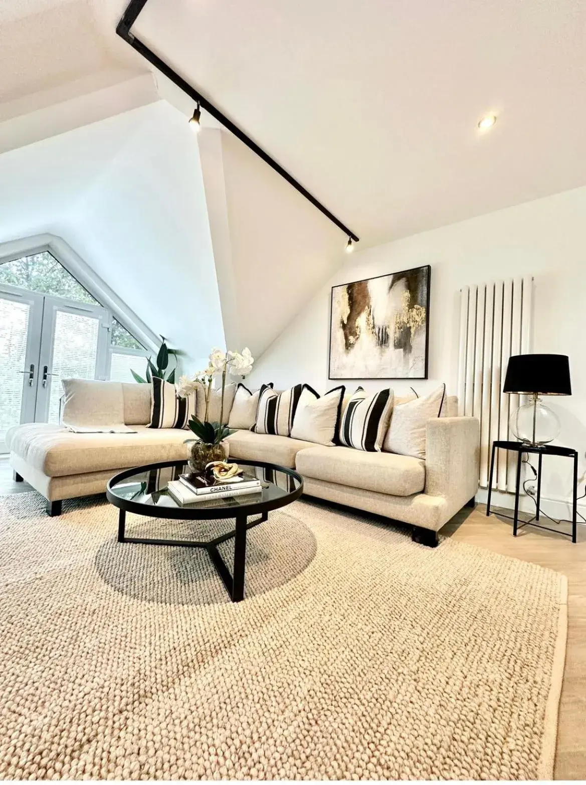 2 Bedroomed apt by Sefton Park and Spire Hospital 2 Bedroomed apt by Sefton Park and Spire Hospital