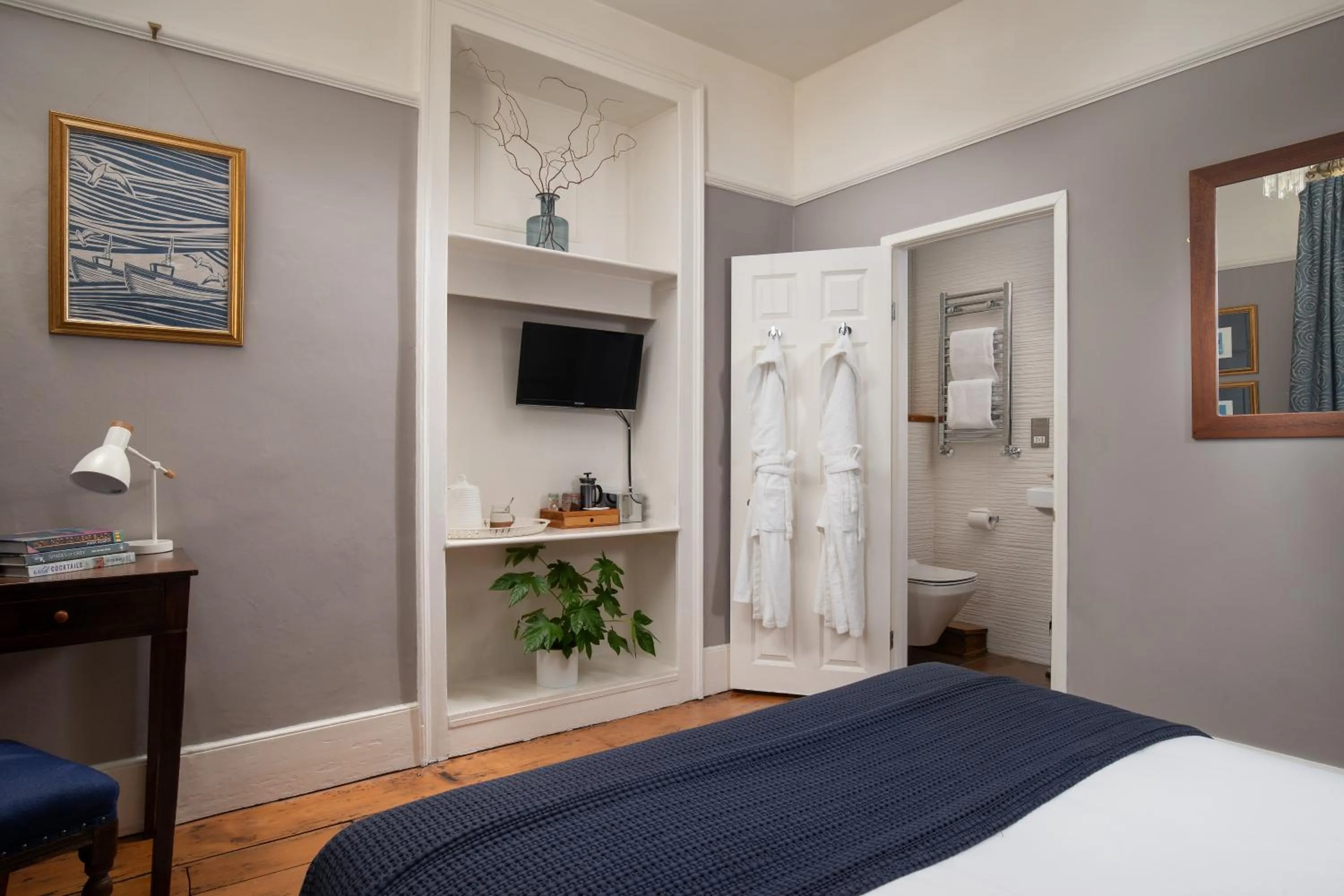 Bedroom in Dorset House