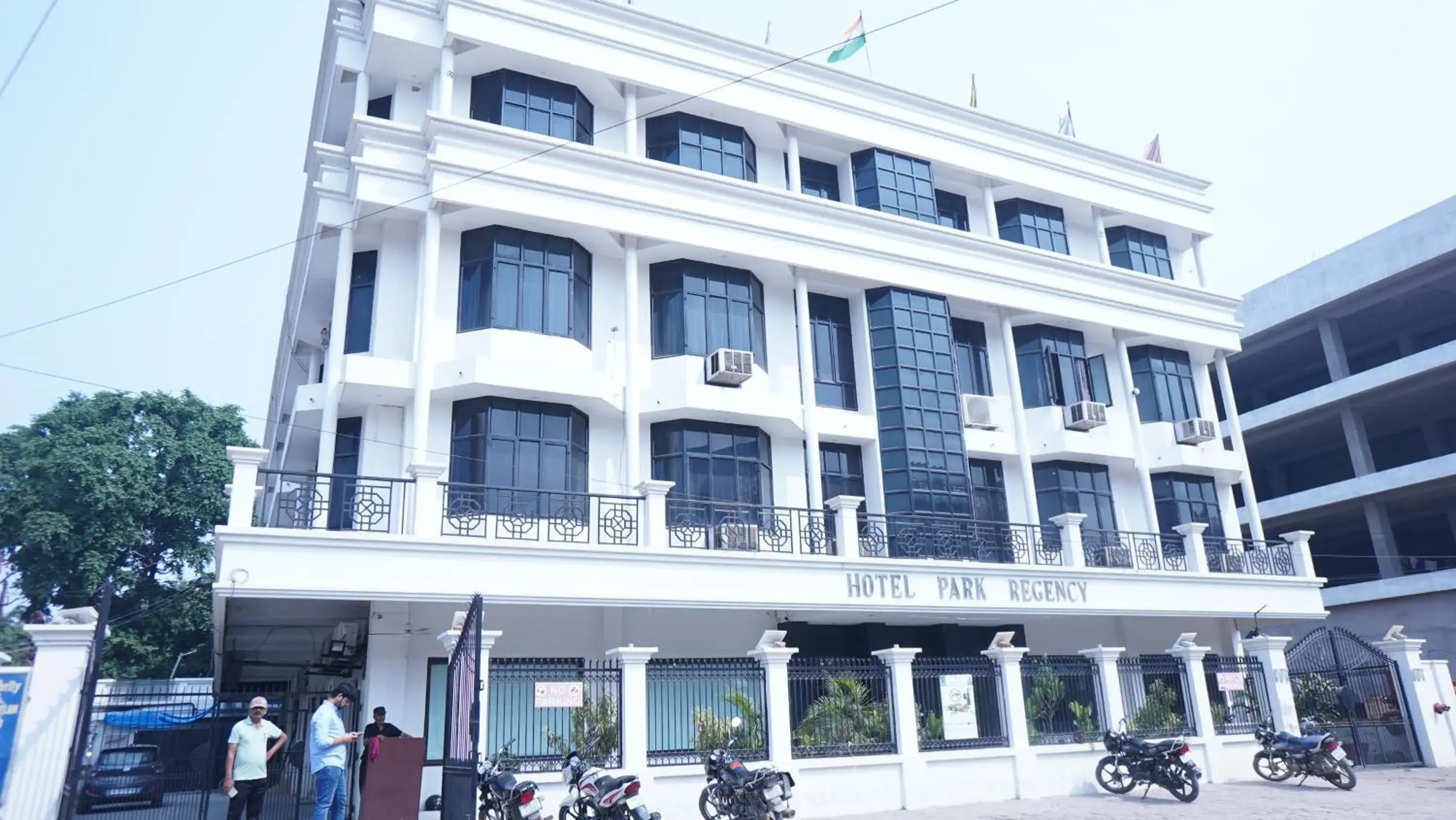 Property building in Hotel Park Regency Property building in Hotel Park Regency