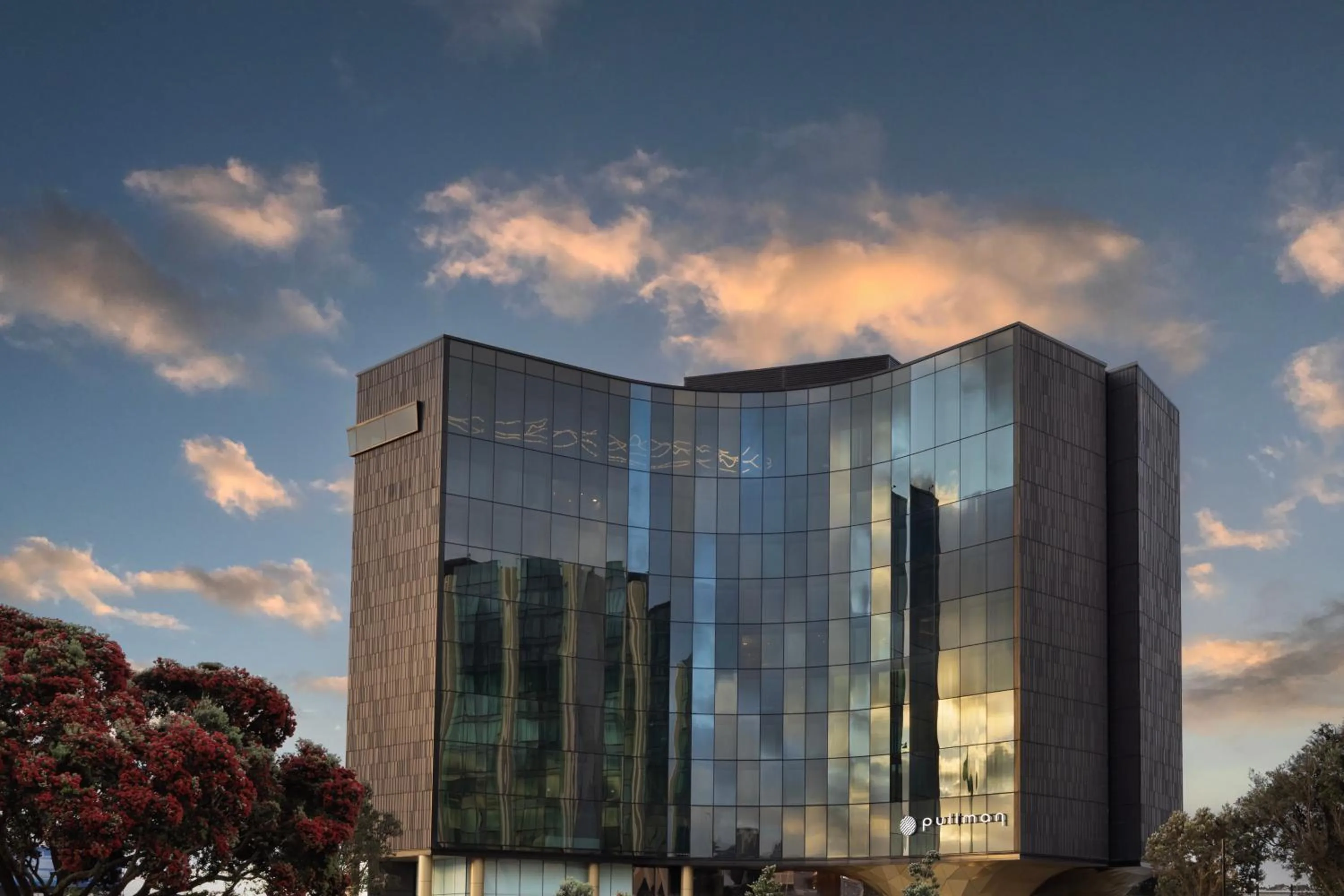 Property building in Pullman Auckland Airport