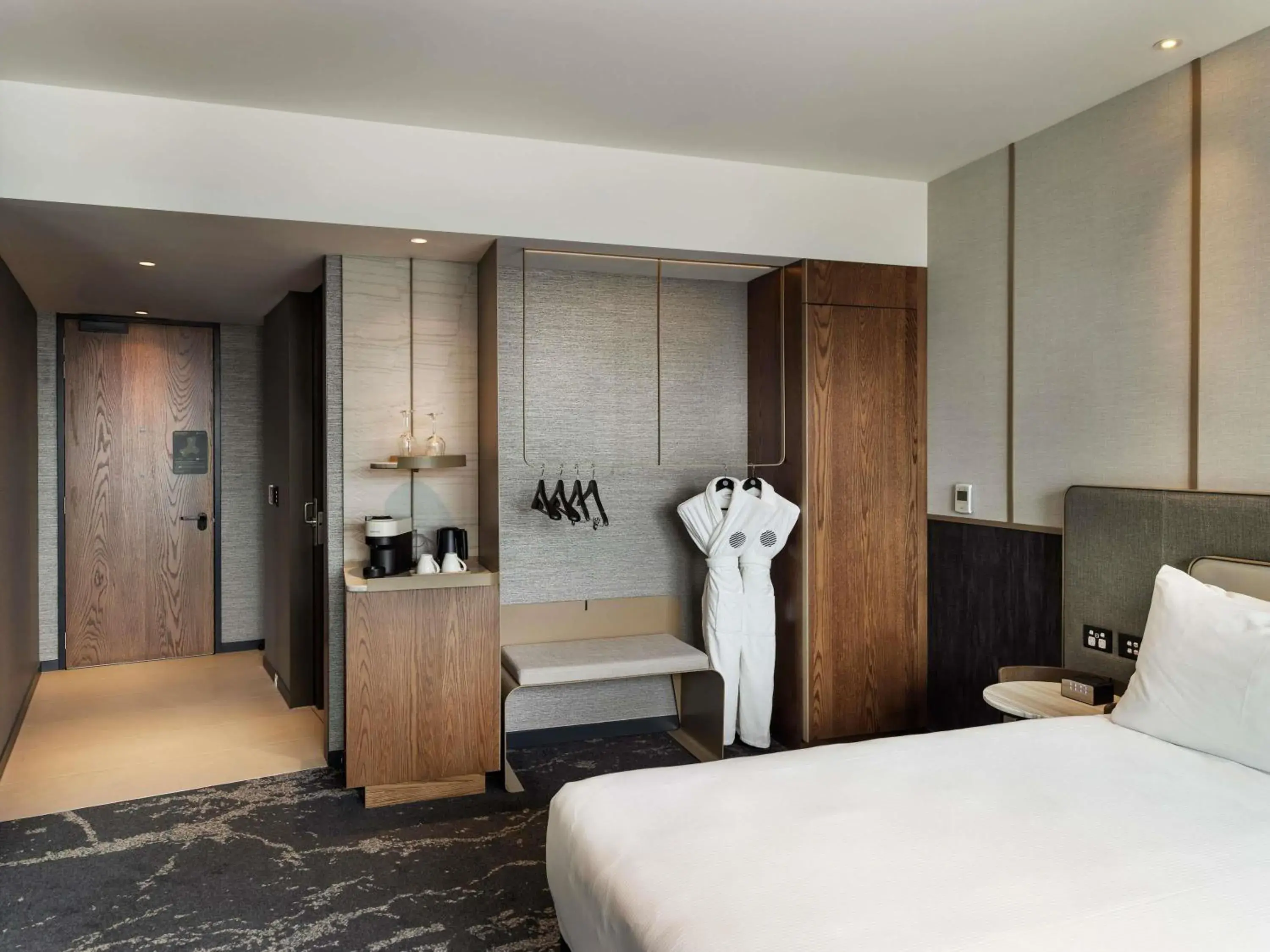 Bedroom, Bed in Pullman Auckland Airport Bedroom, Bed in Pullman Auckland Airport