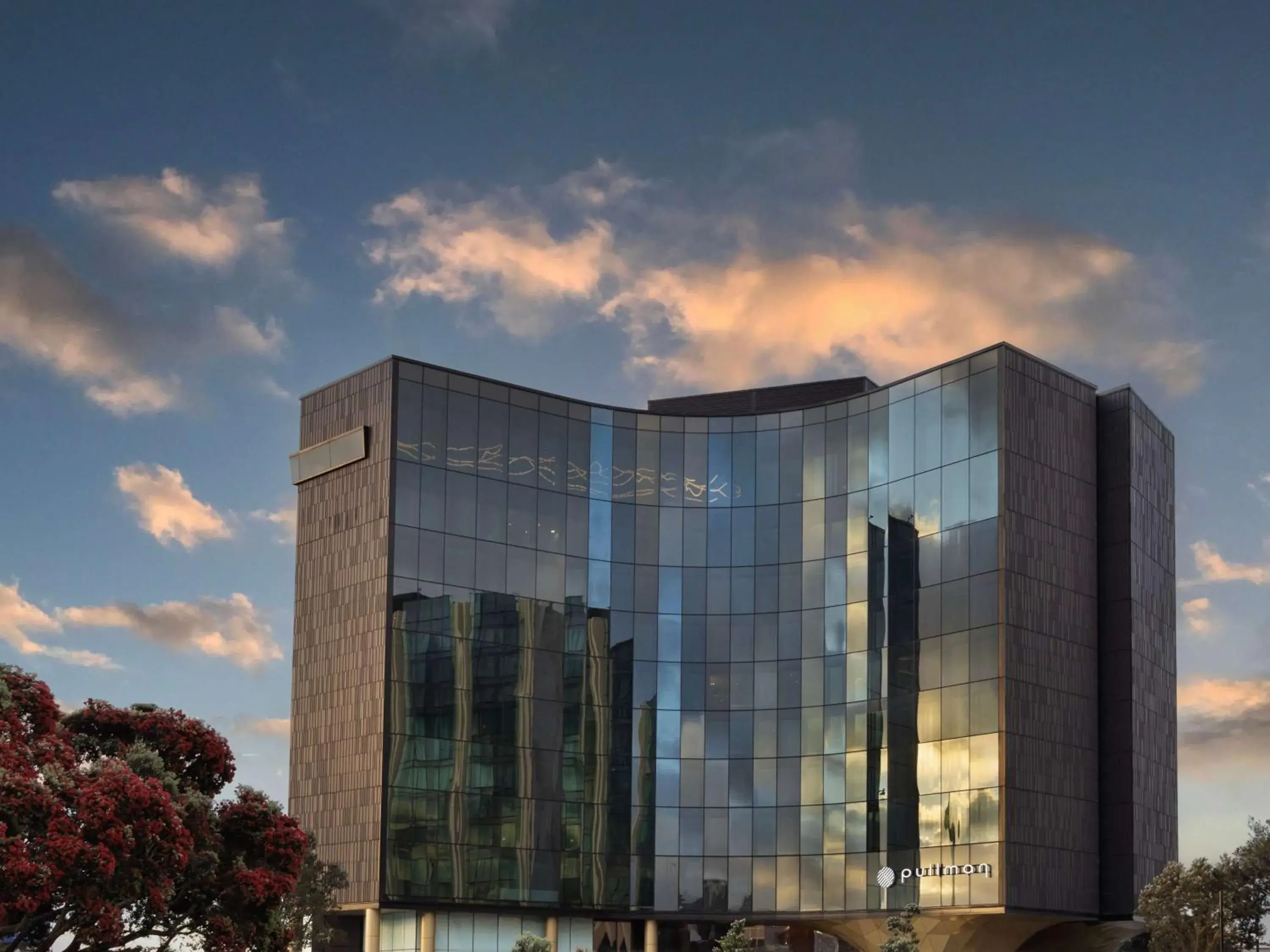 Property building in Pullman Auckland Airport Property building in Pullman Auckland Airport