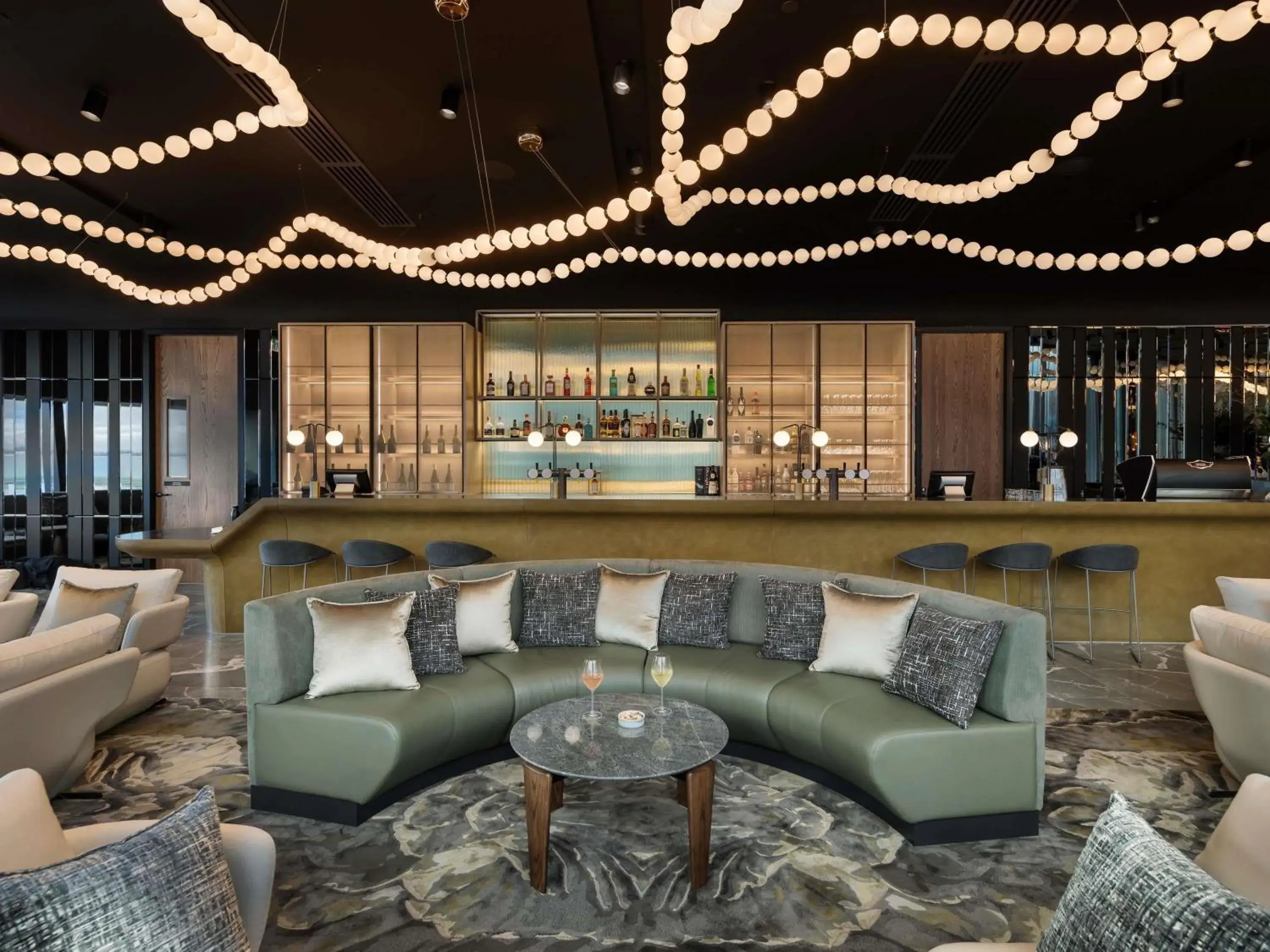 Property building in Pullman Auckland Airport Property building in Pullman Auckland Airport