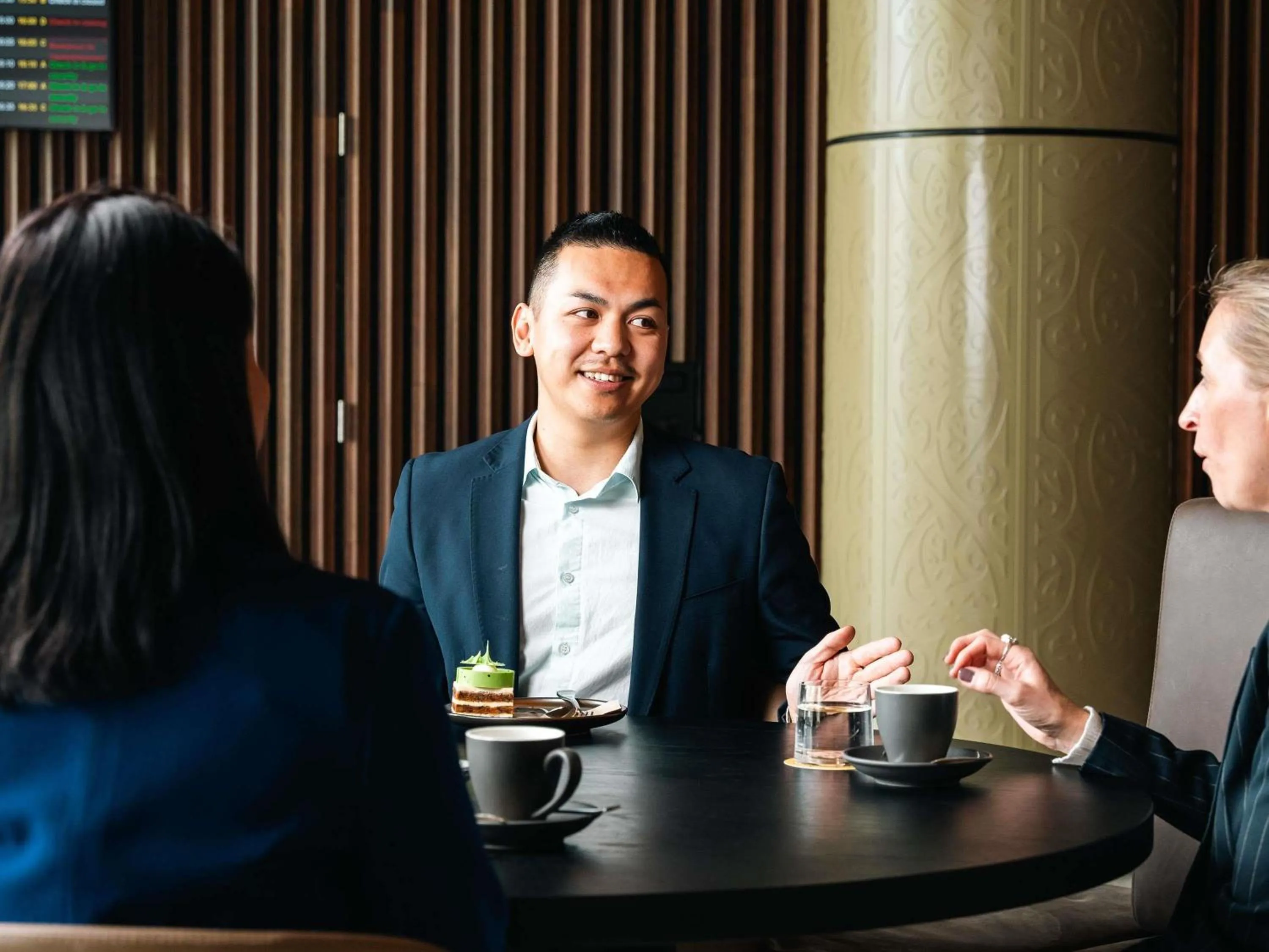 Restaurant/places to eat in Pullman Auckland Airport