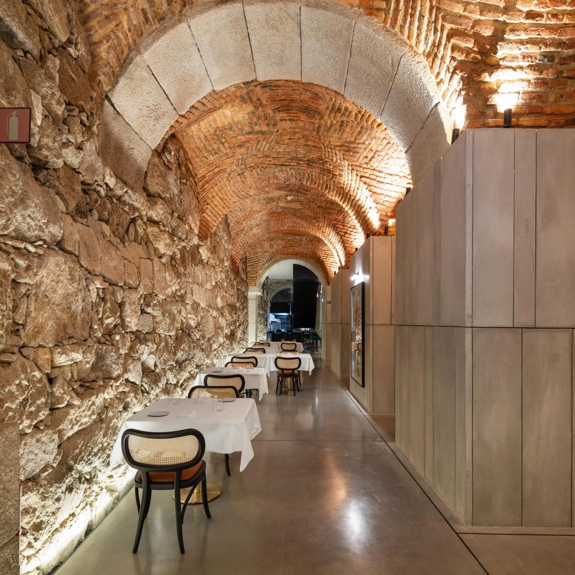 Restaurant/places to eat in The Lince Santa Clara