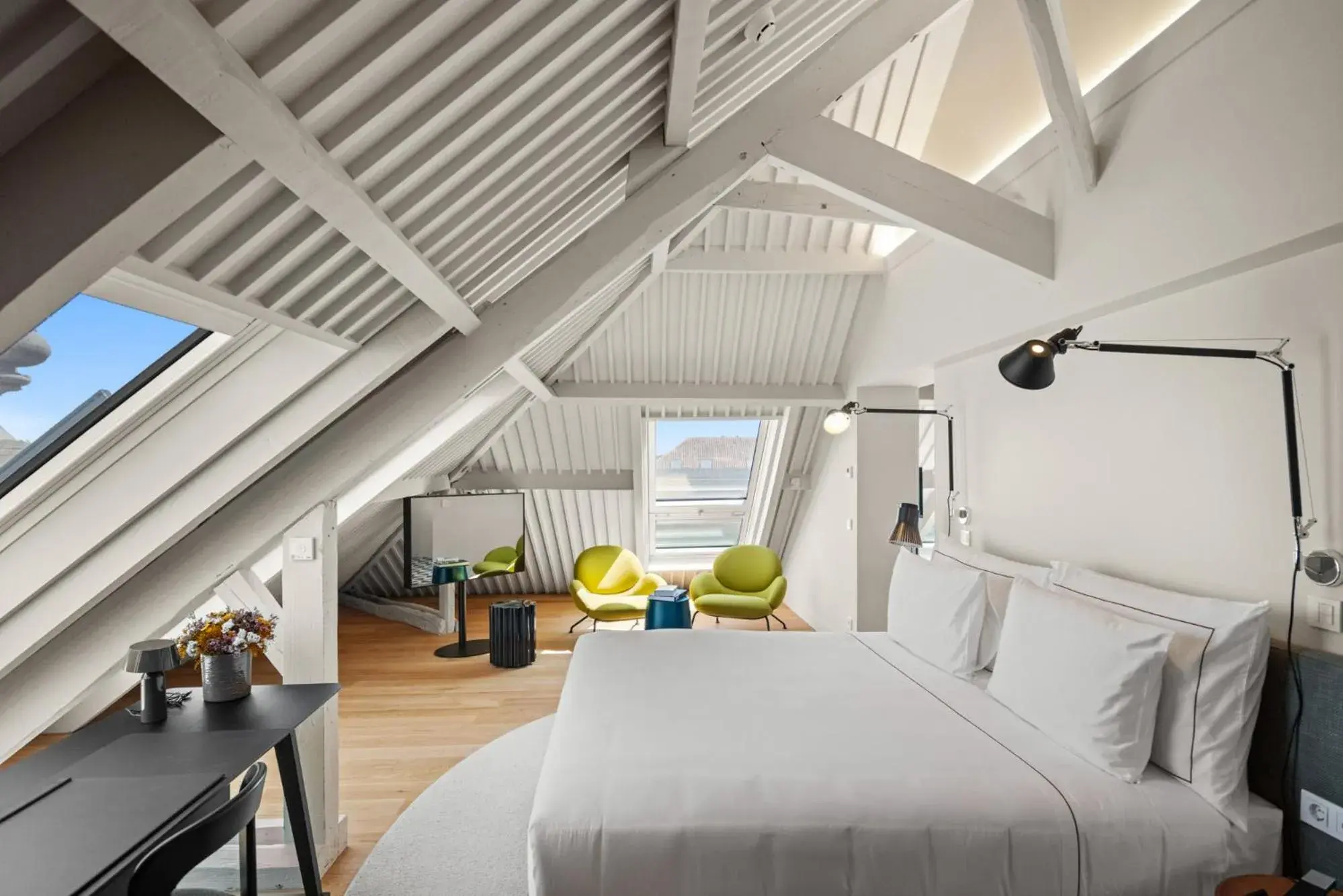 Grand Mansard Suite in The Lince Santa Clara Grand Mansard Suite in The Lince Santa Clara