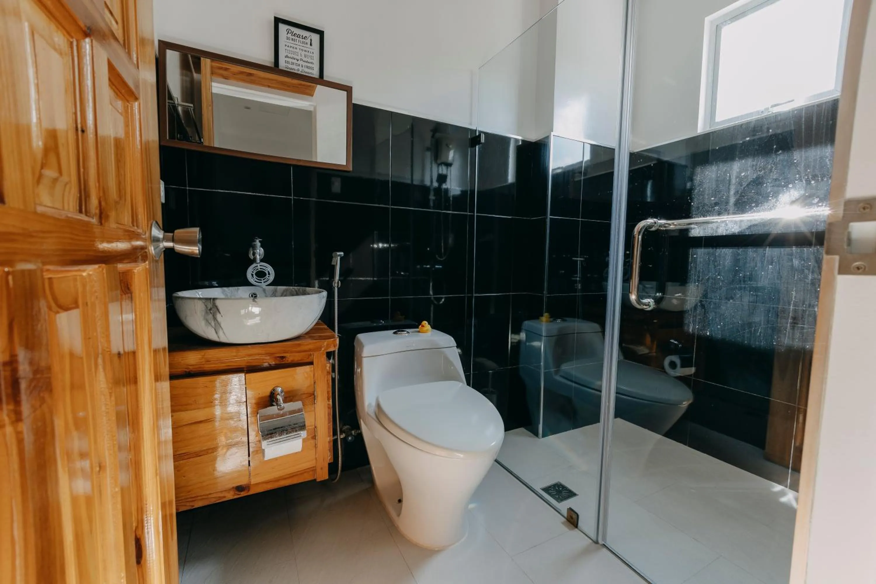 Shower in The Marc Vannelli Oslob