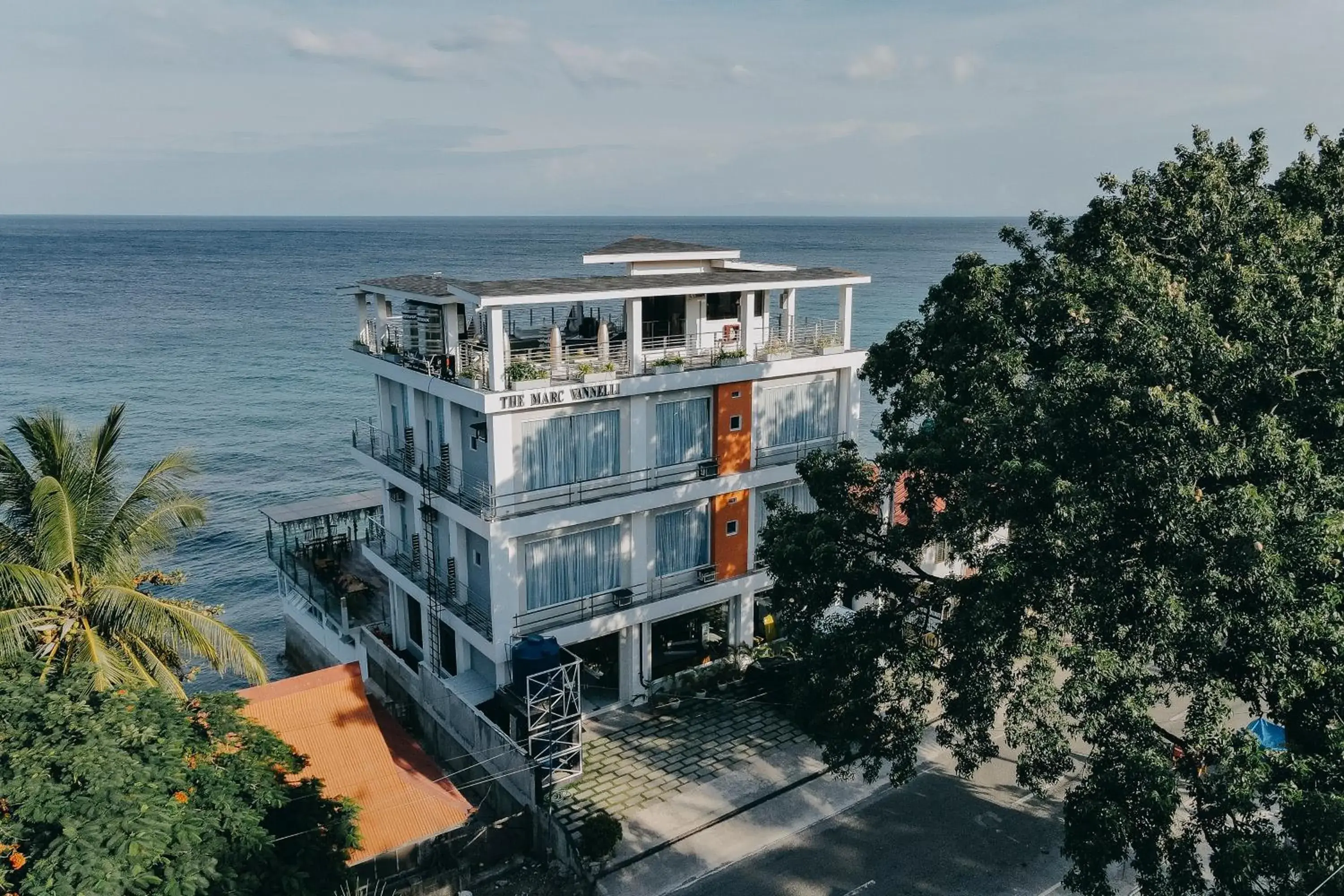 Property building in The Marc Vannelli Oslob Property building in The Marc Vannelli Oslob