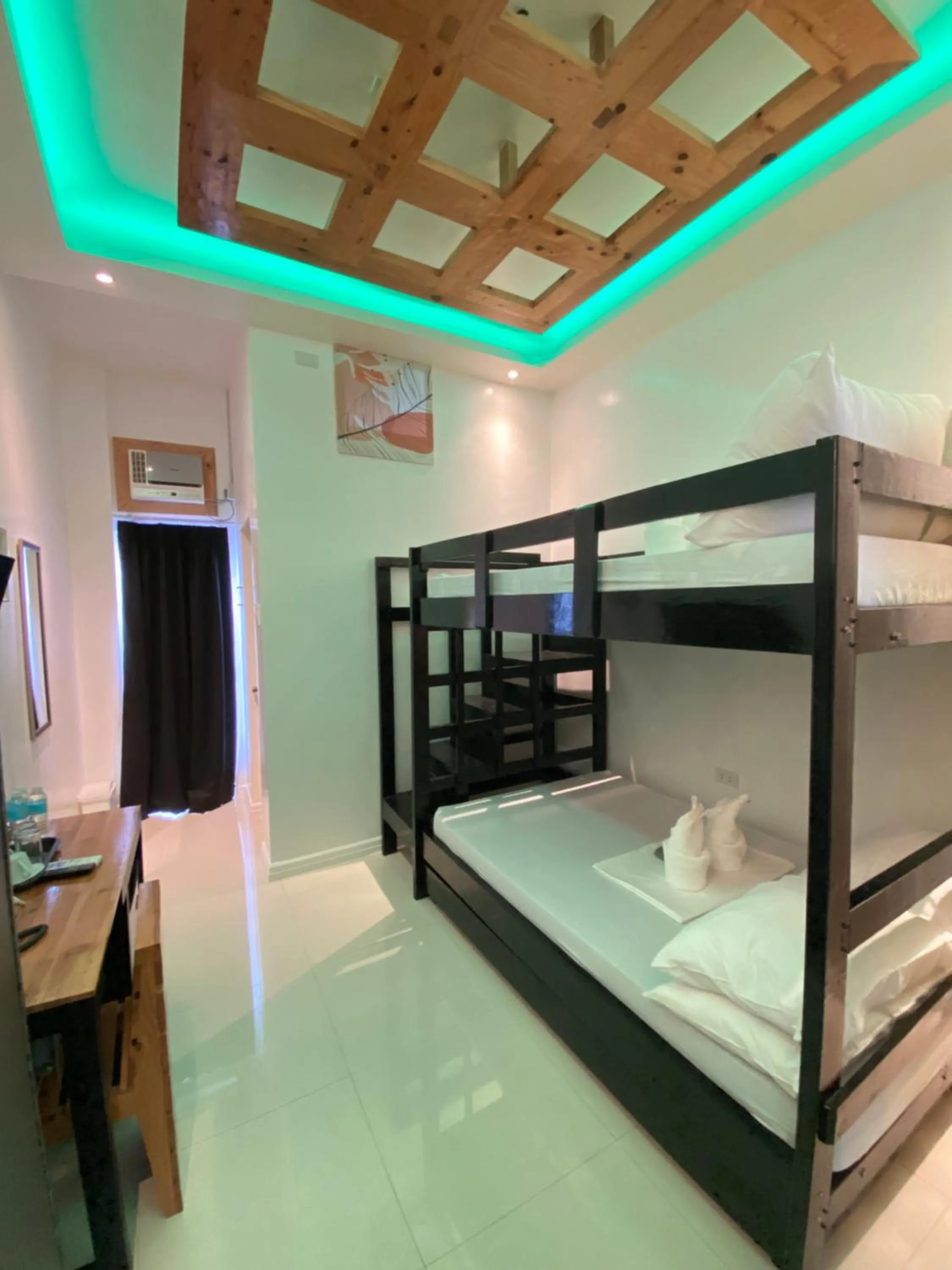 Bed in The Marc Vannelli Oslob