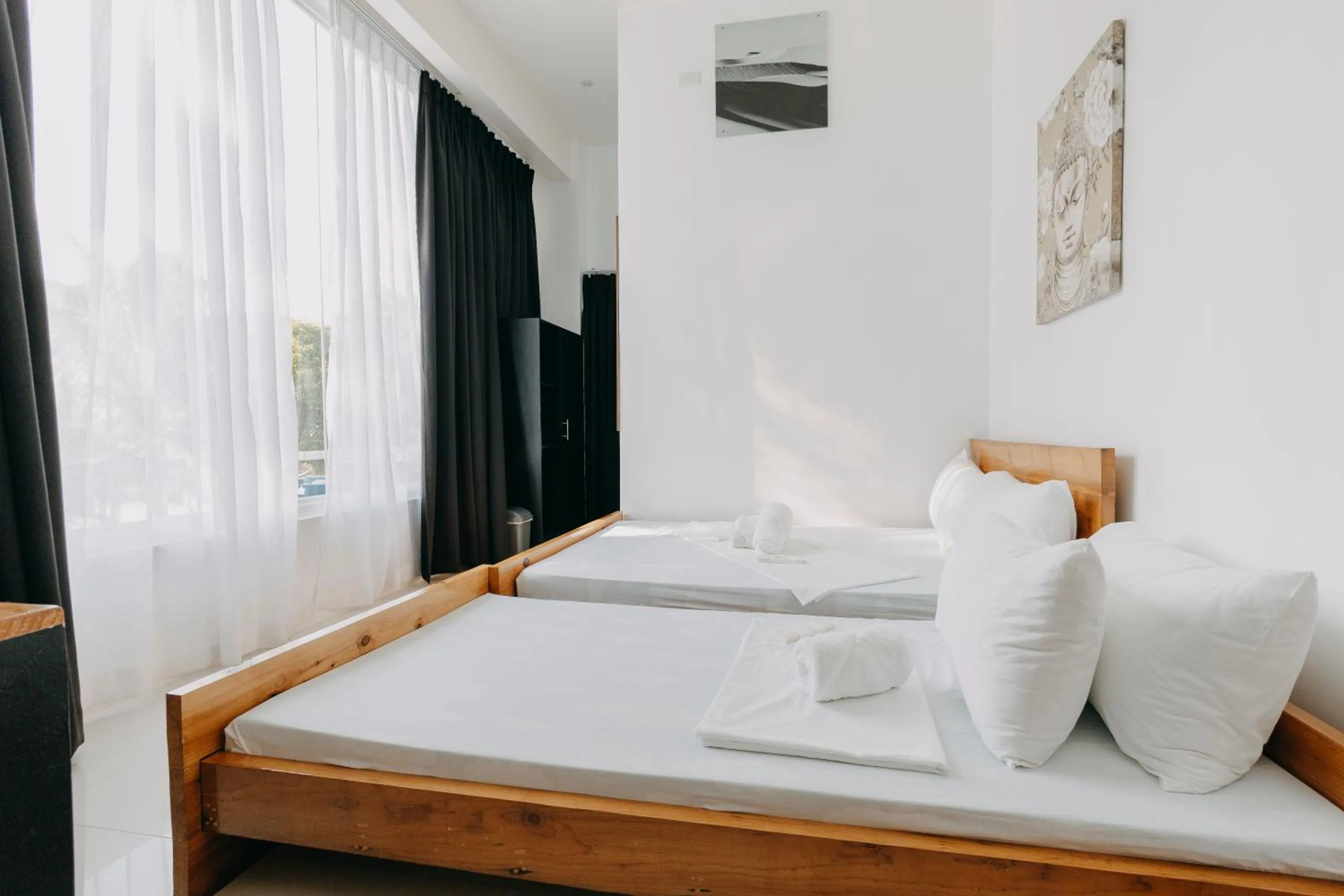 Property building, Bed in The Marc Vannelli Oslob