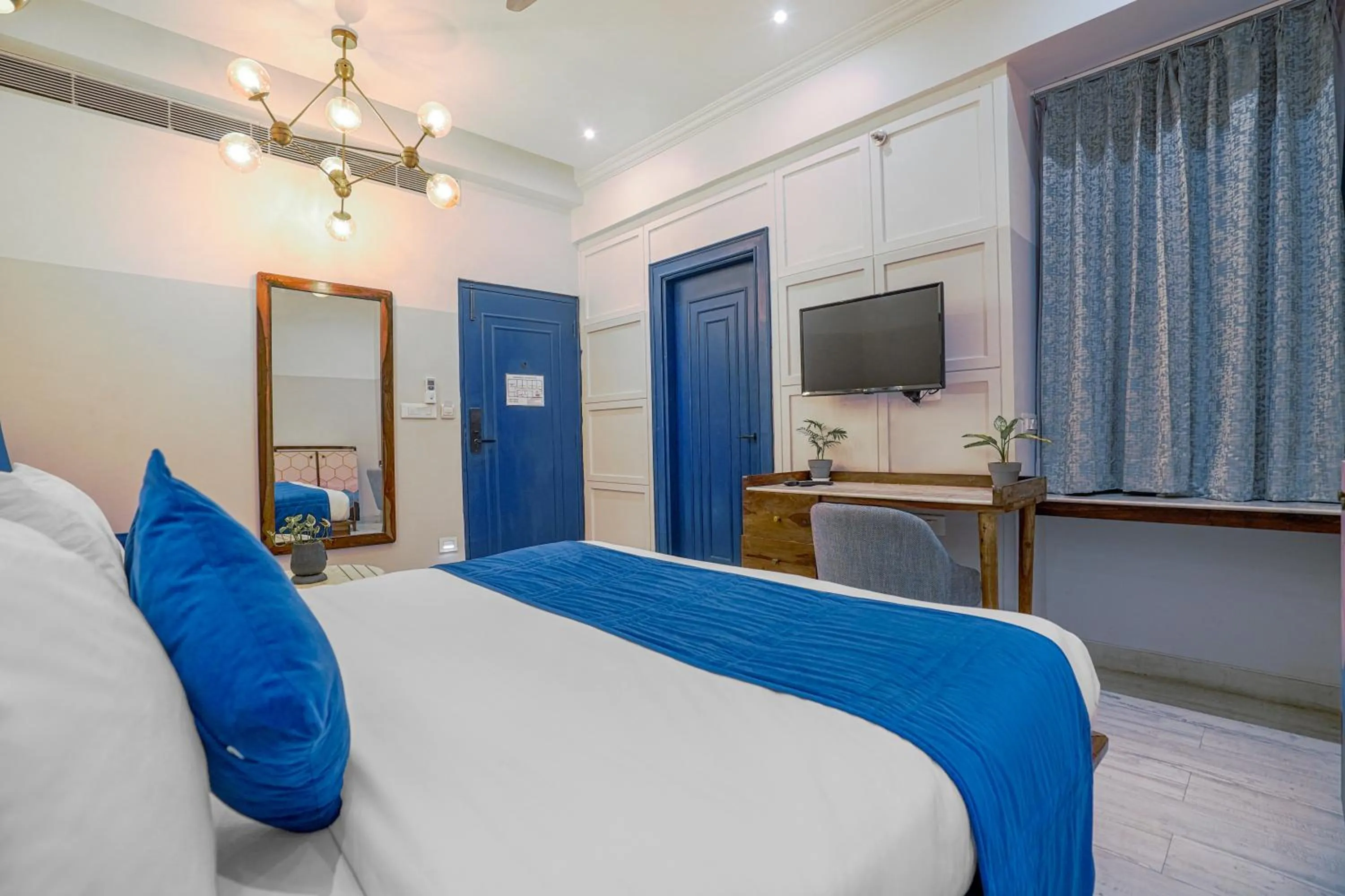 Bed in The Belmonte House By Levelup