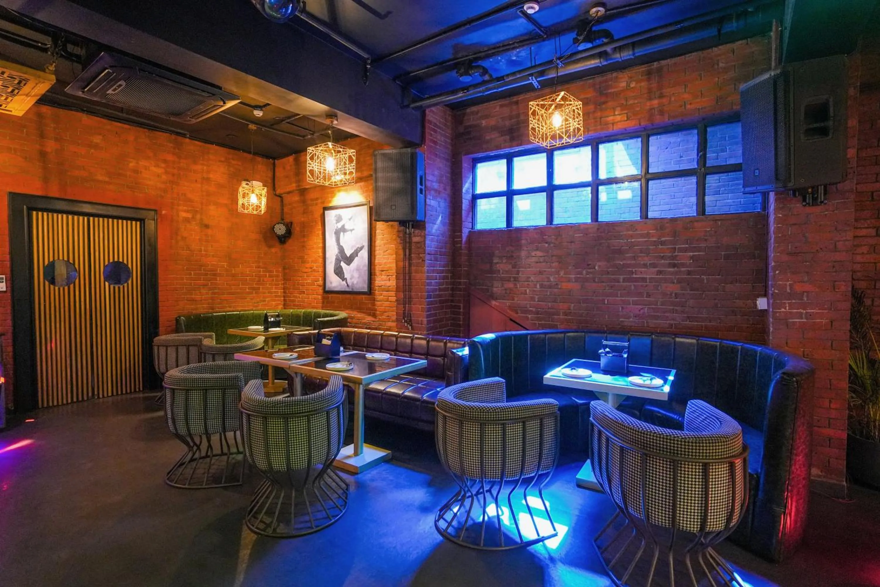 Nightclub / DJ in The Belmonte House By Levelup