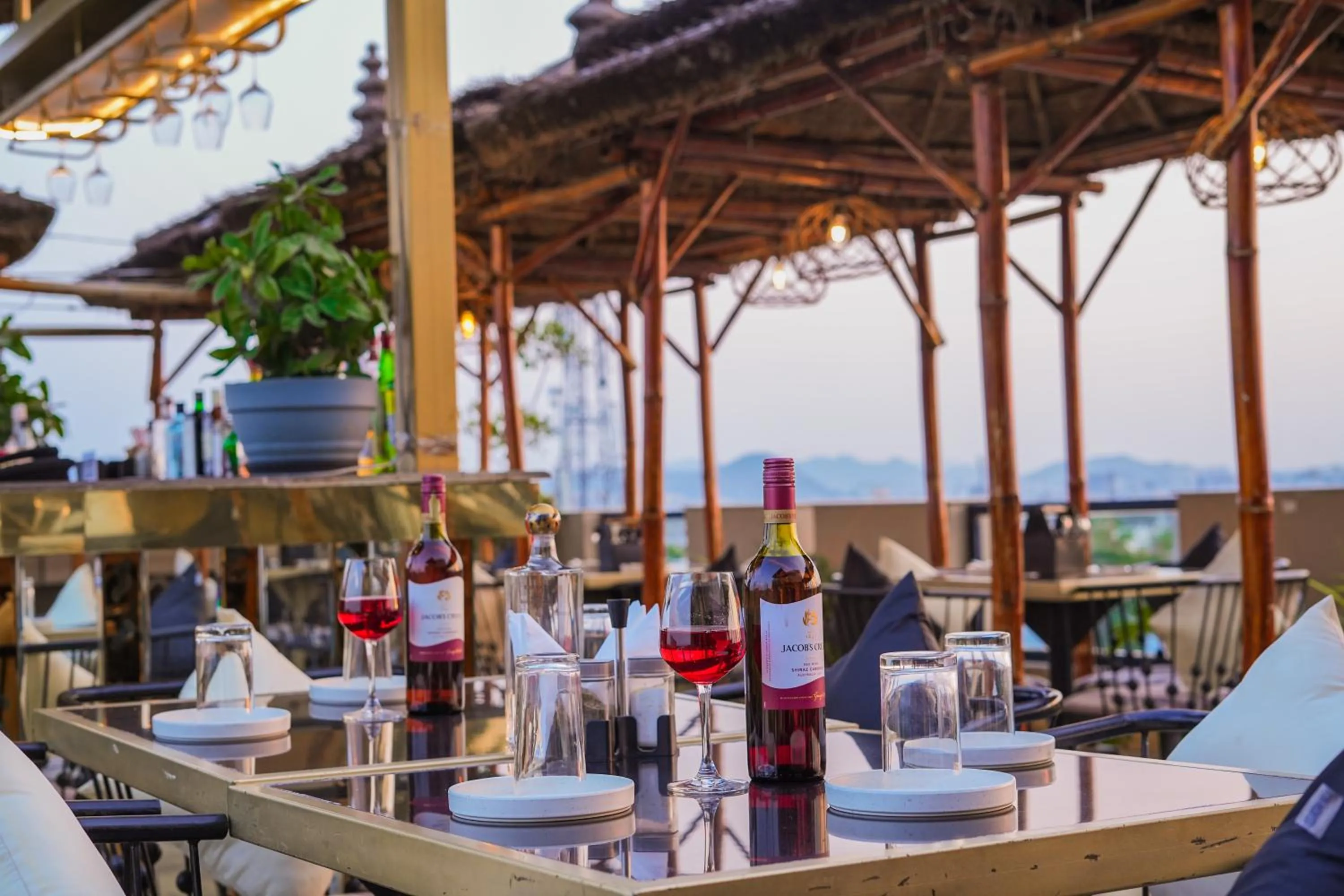 Restaurant/places to eat in The Belmonte House By Levelup