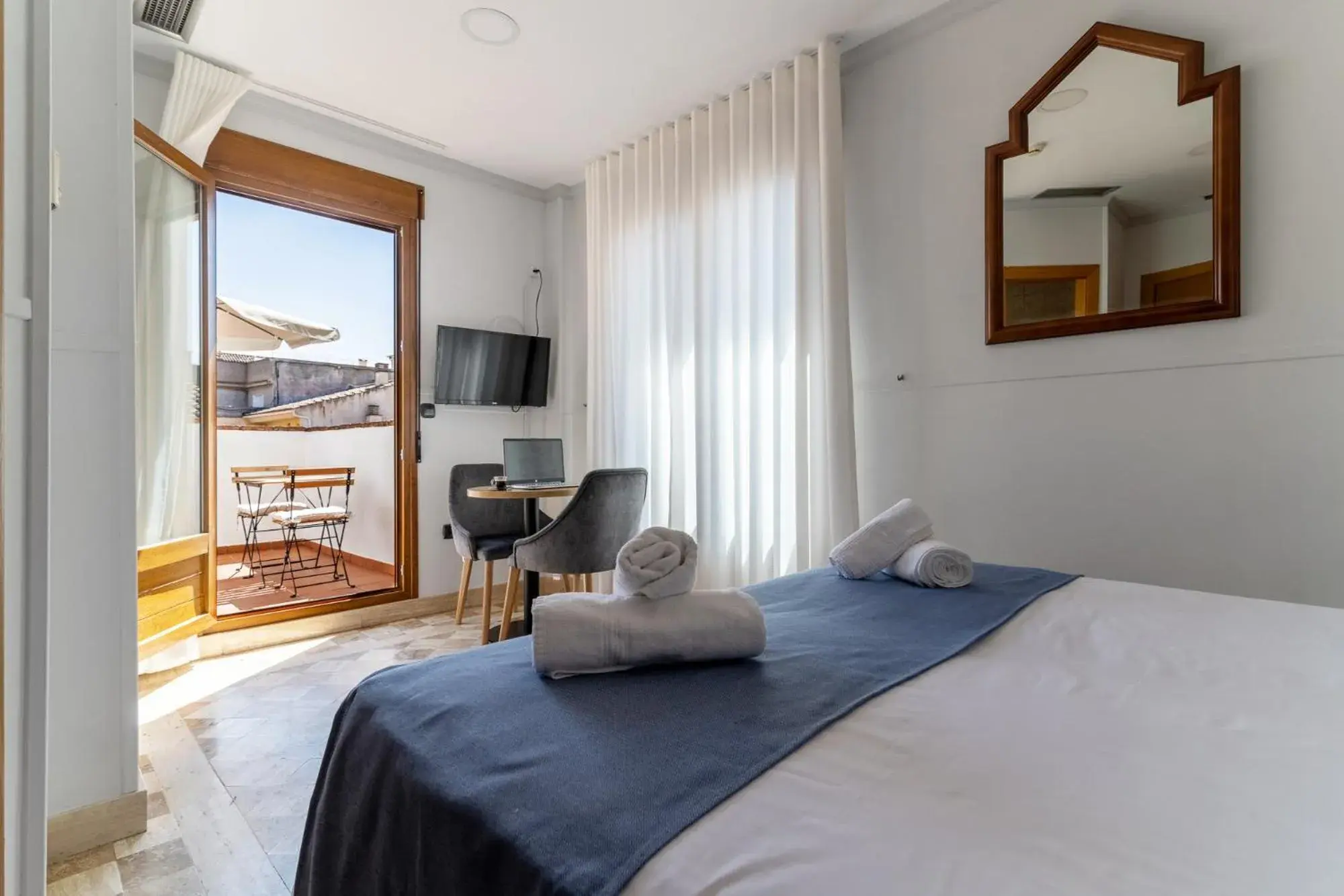 Superior Double or Twin Room with Terrace in Hotel Reina Mora Superior Double or Twin Room with Terrace in Hotel Reina Mora