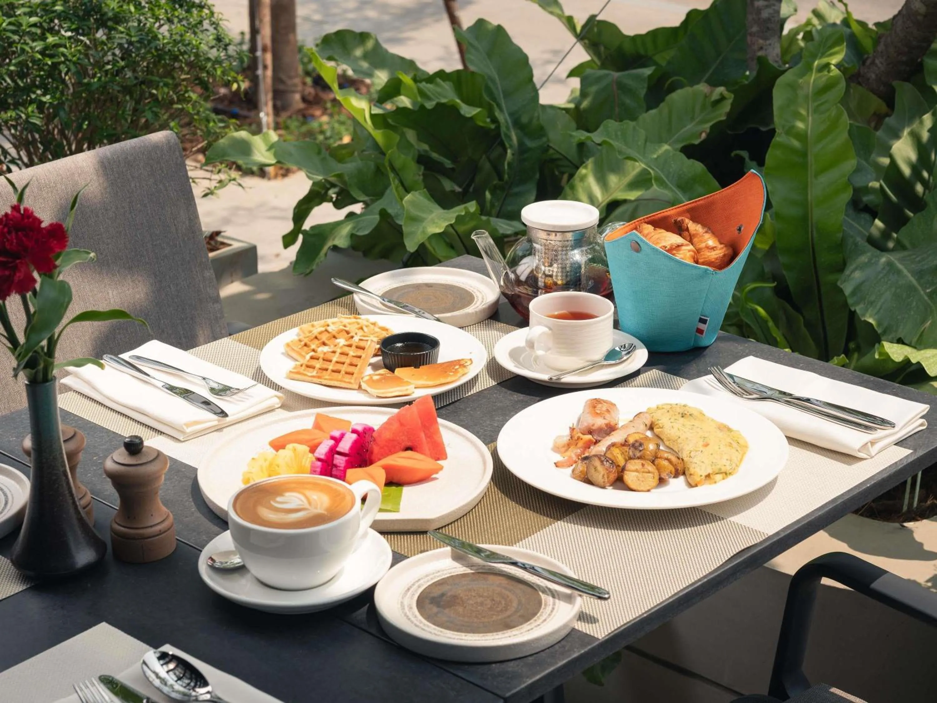 Breakfast in Novotel Phnom Penh BKK 1