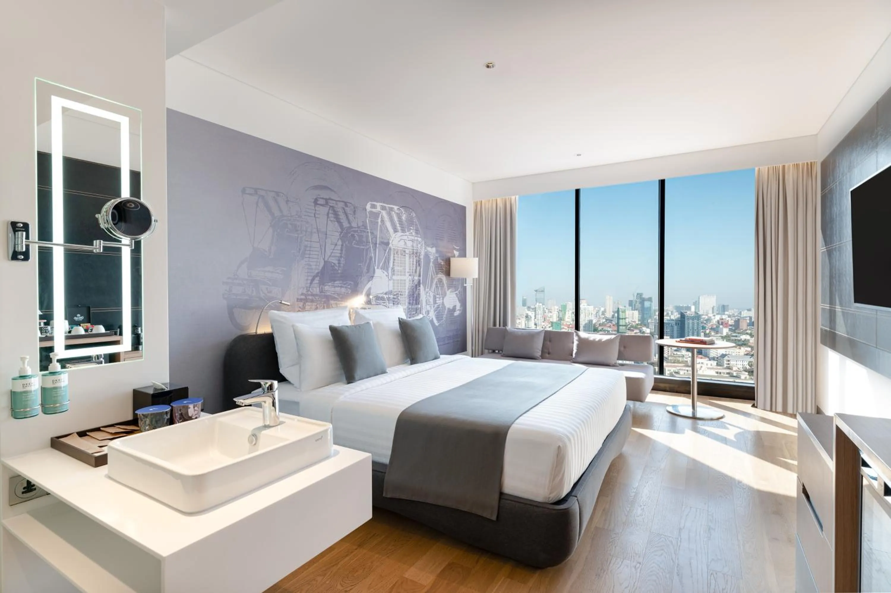 View (from property/room), Bed in Novotel Phnom Penh BKK 1