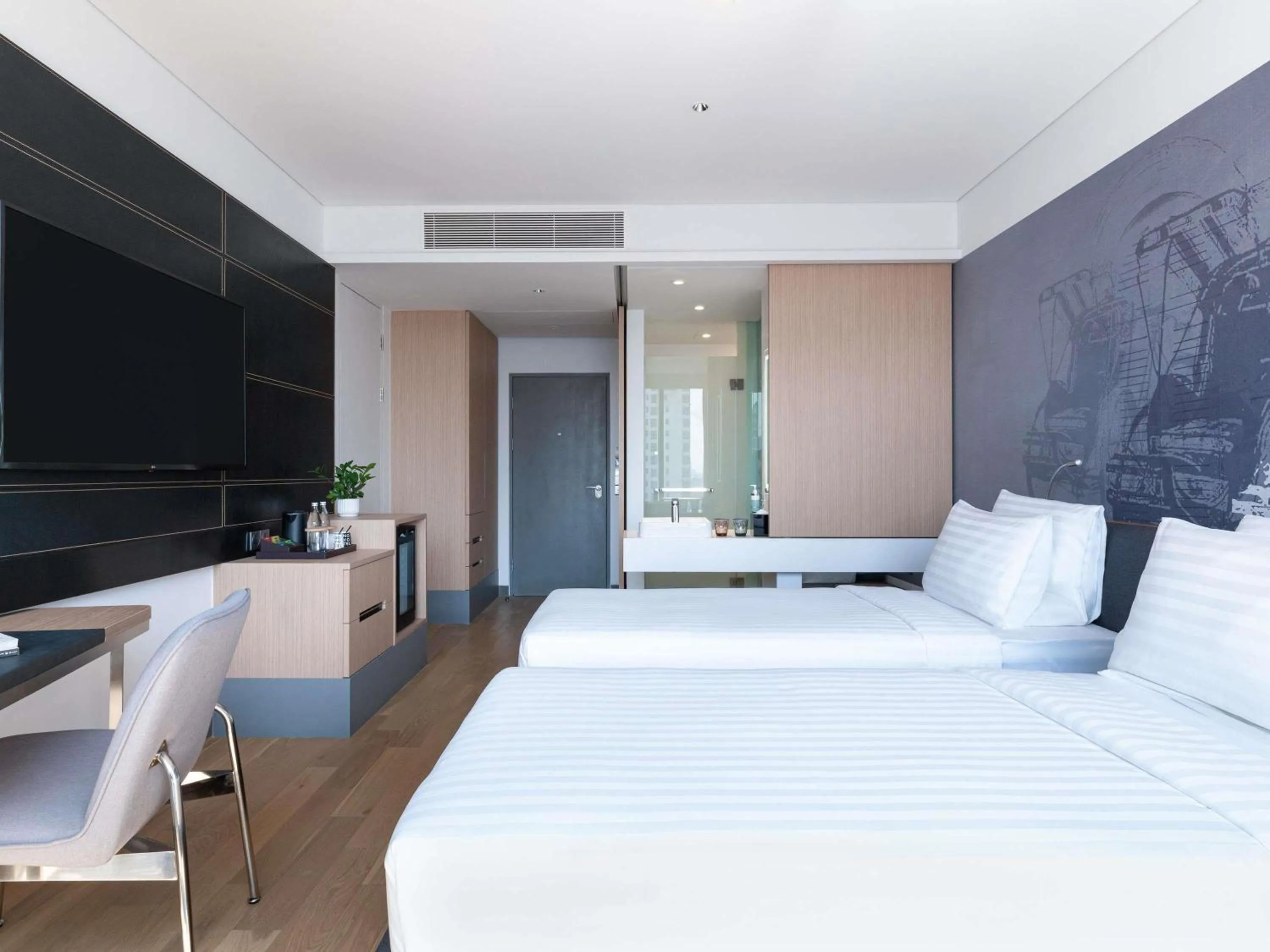 Bedroom, Bed in Novotel Phnom Penh BKK 1