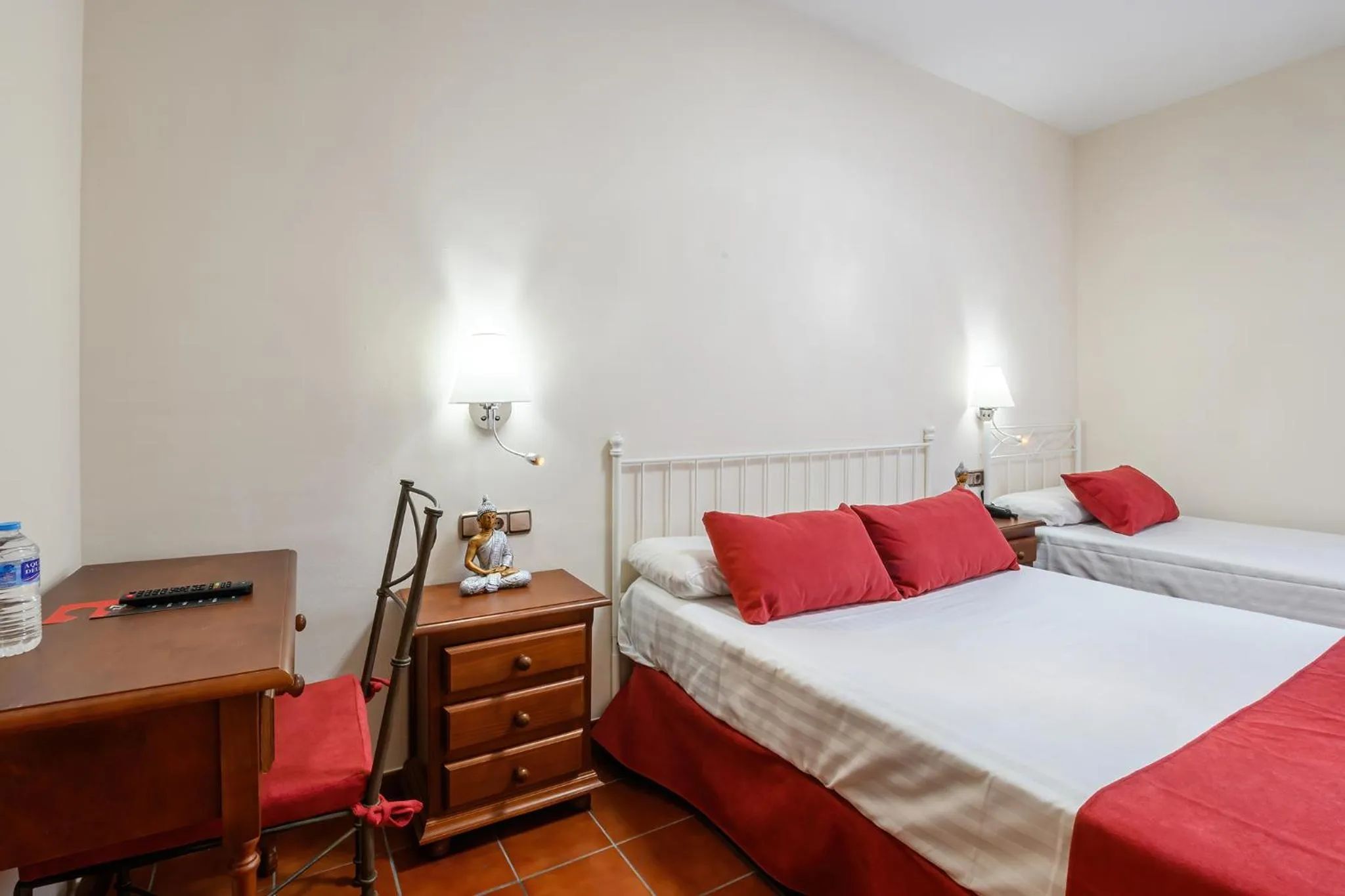 Bed in Hotel H28 Camas