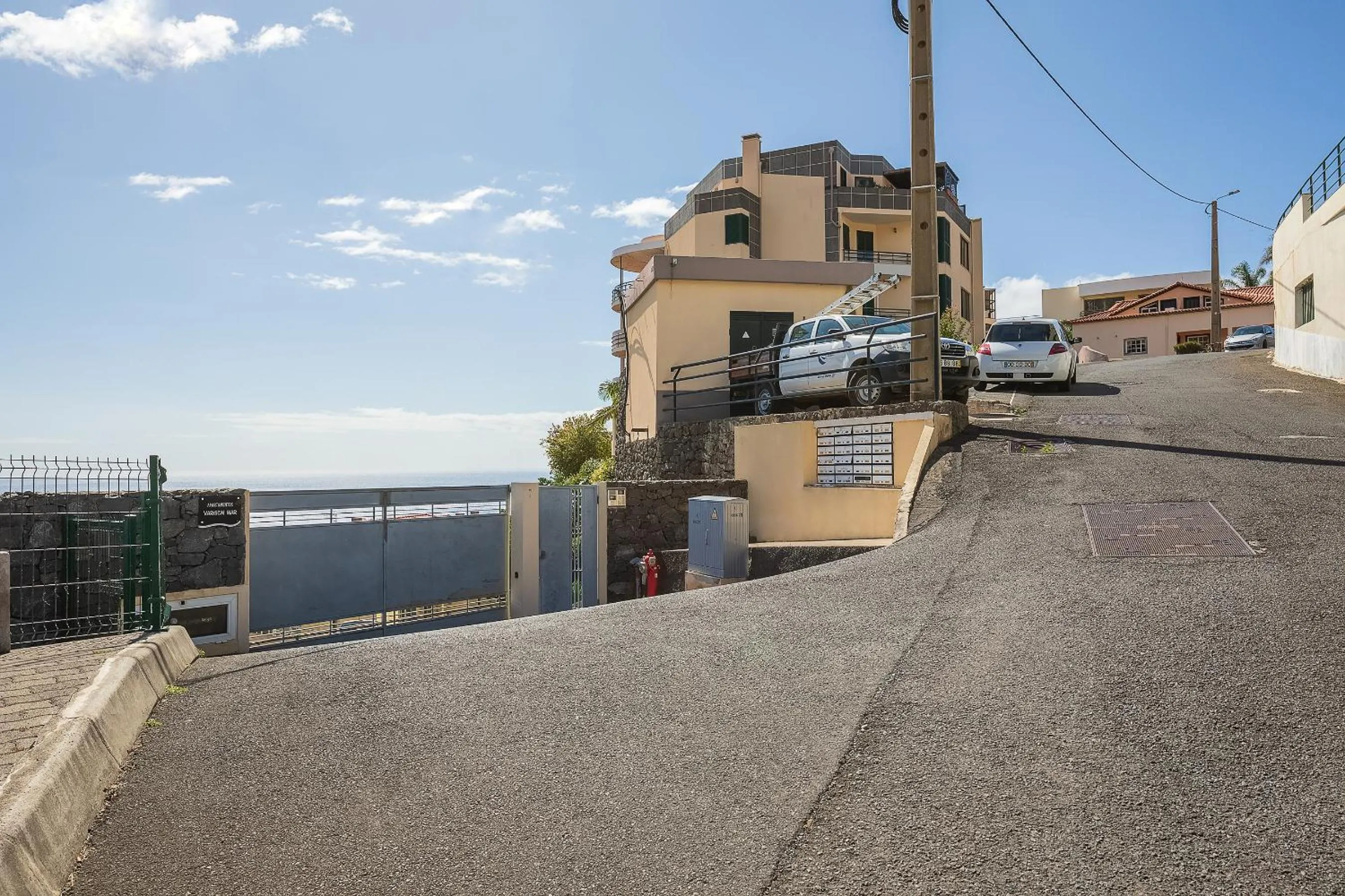 Property building in Apartamento Vale e Mar