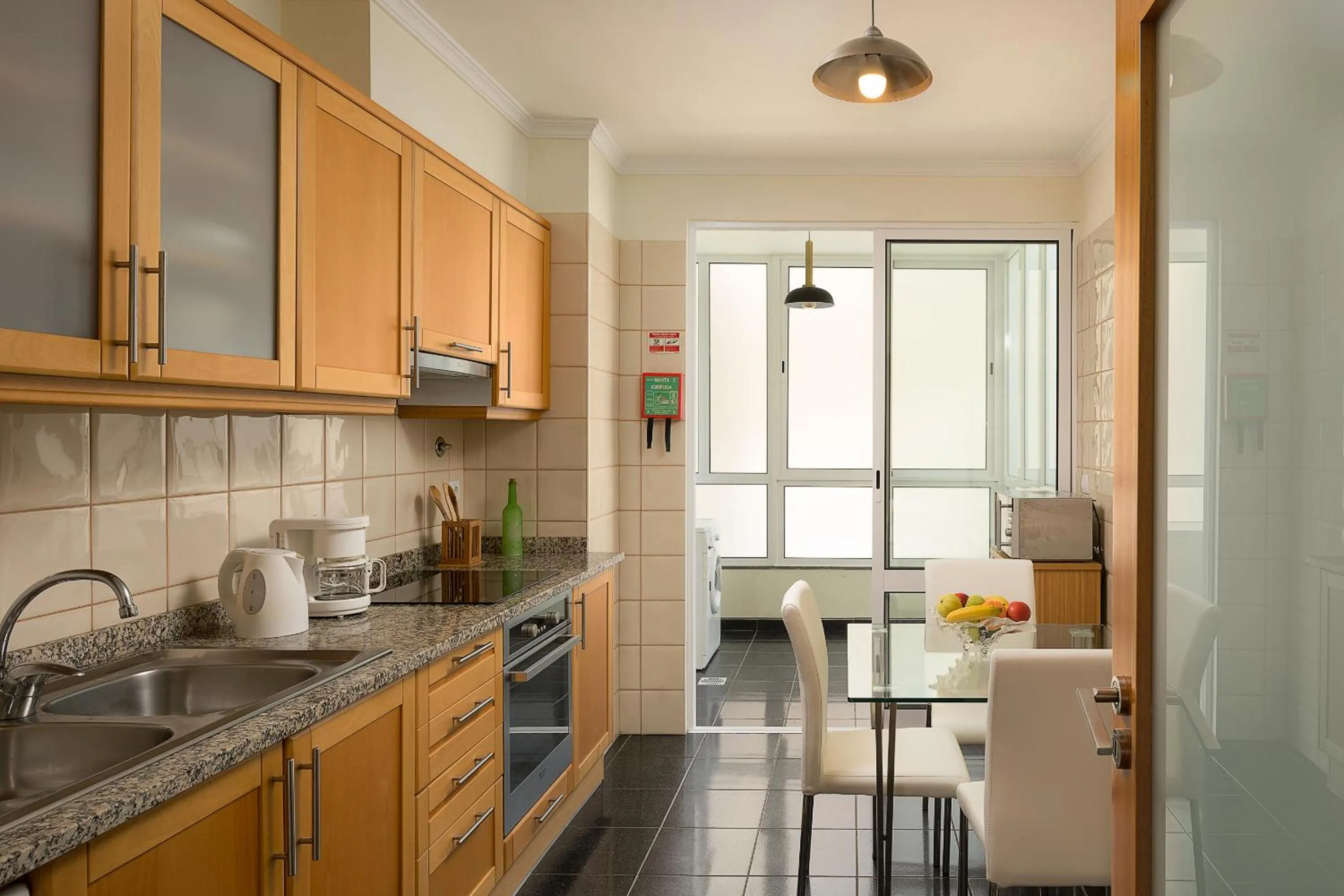 Coffee/tea facilities in Apartamento Vale e Mar