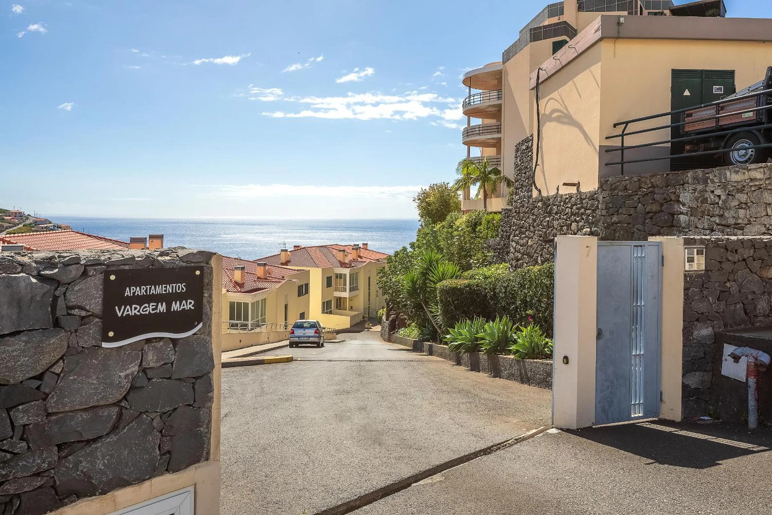 Property building in Apartamento Vale e Mar