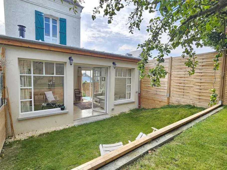 Maison familiale, 3 chambres, jardin, au calme Maison familiale, 3 chambres, jardin, au calme