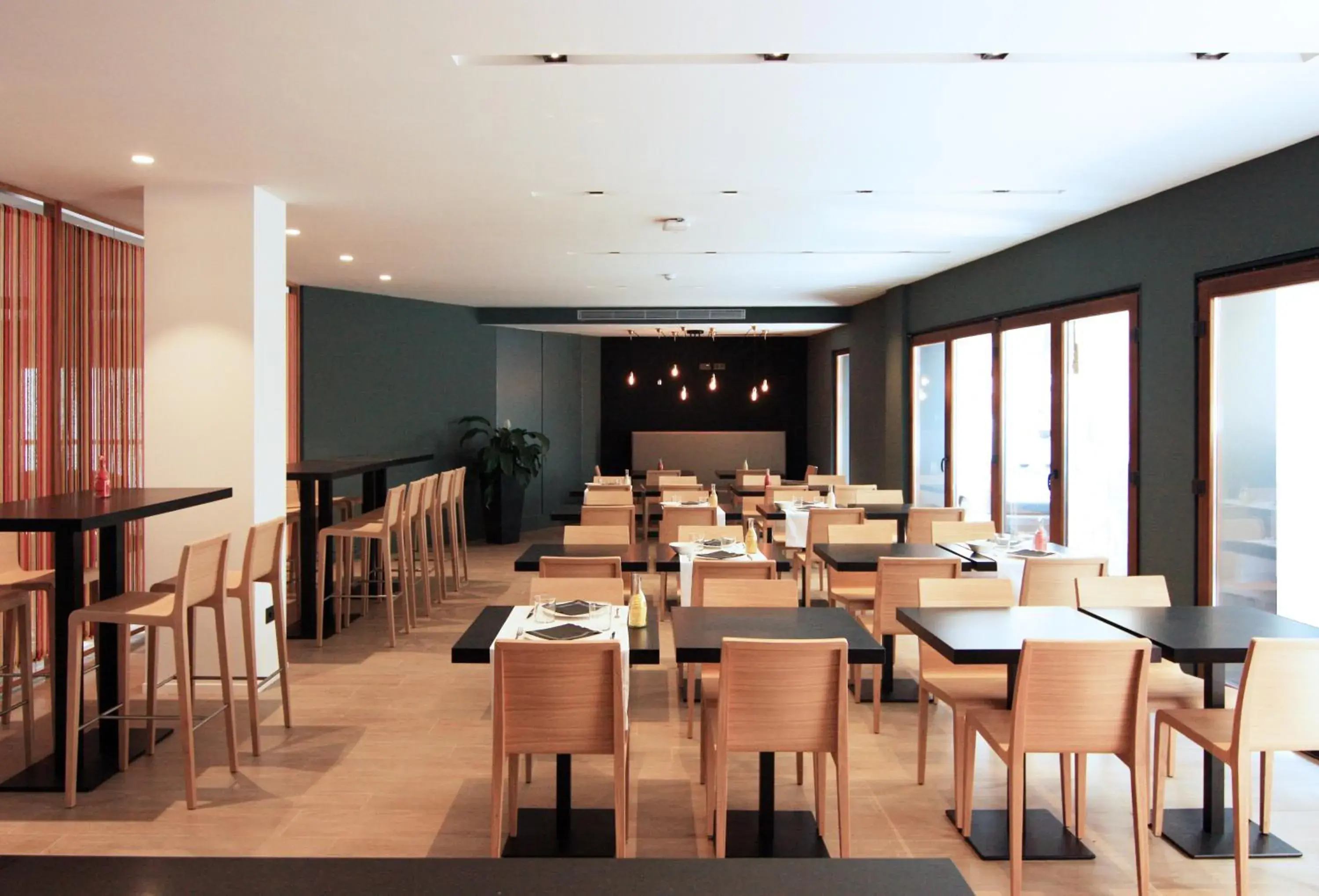 Restaurant/places to eat in Hotel Raval de la Mar Restaurant/places to eat in Hotel Raval de la Mar