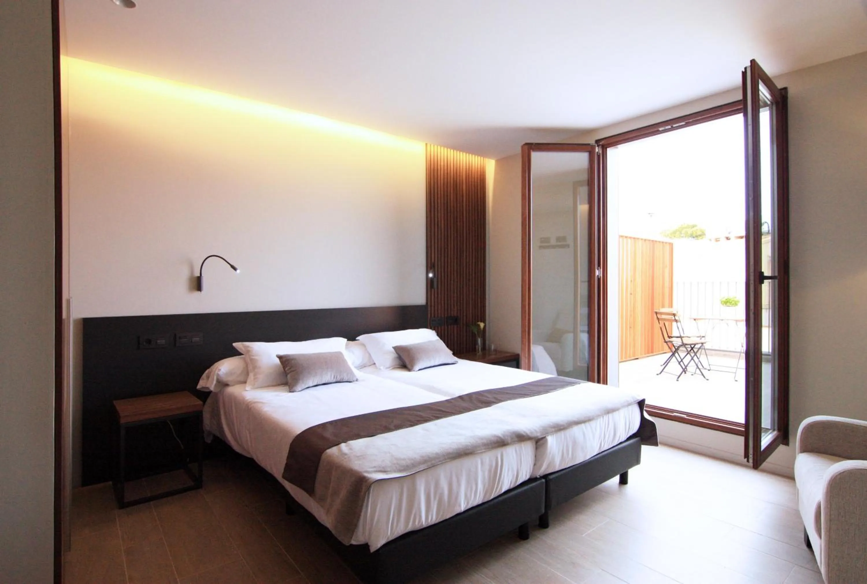 Bed in Hotel Raval de la Mar