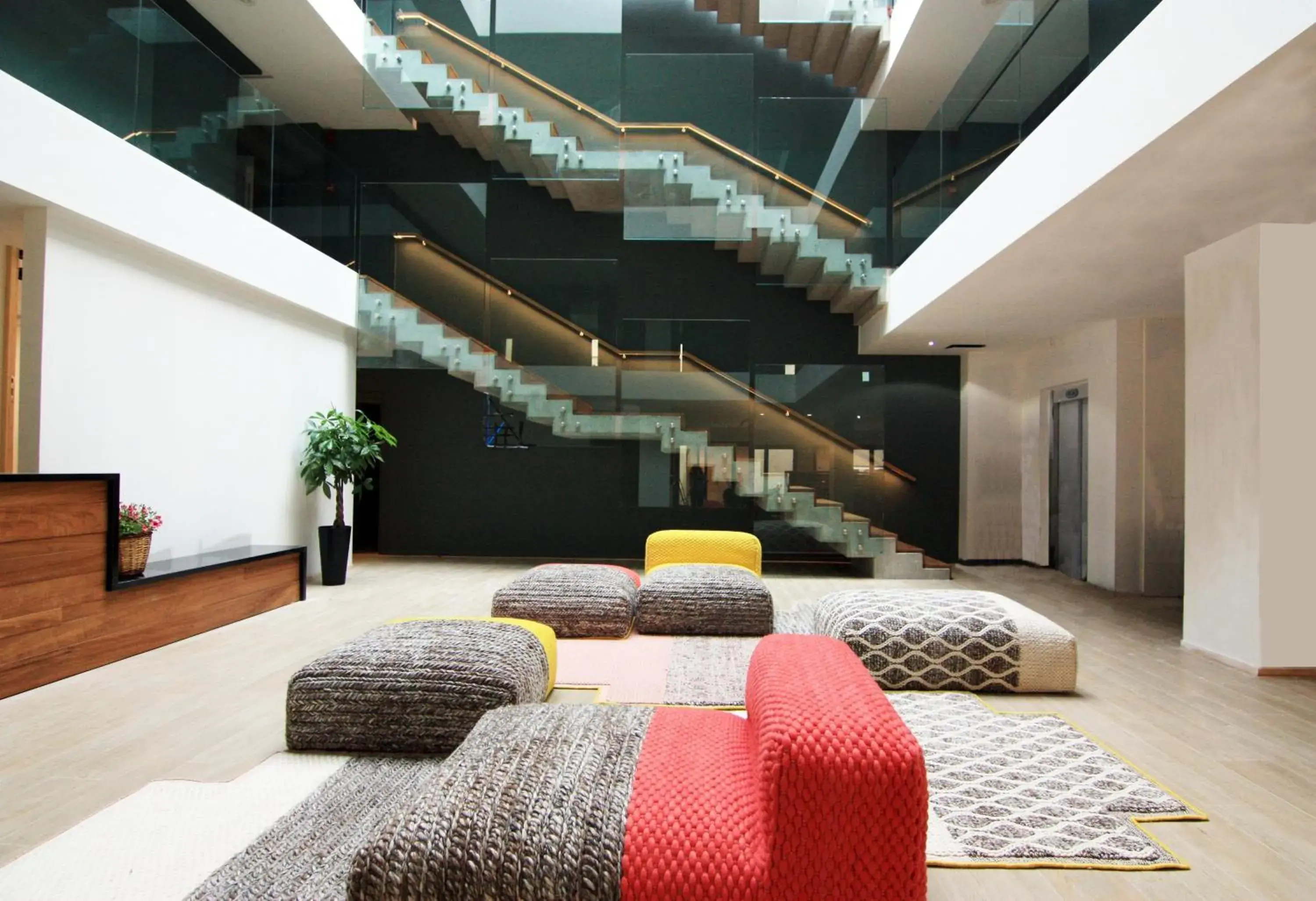 Lobby or reception in Hotel Raval de la Mar Lobby or reception in Hotel Raval de la Mar