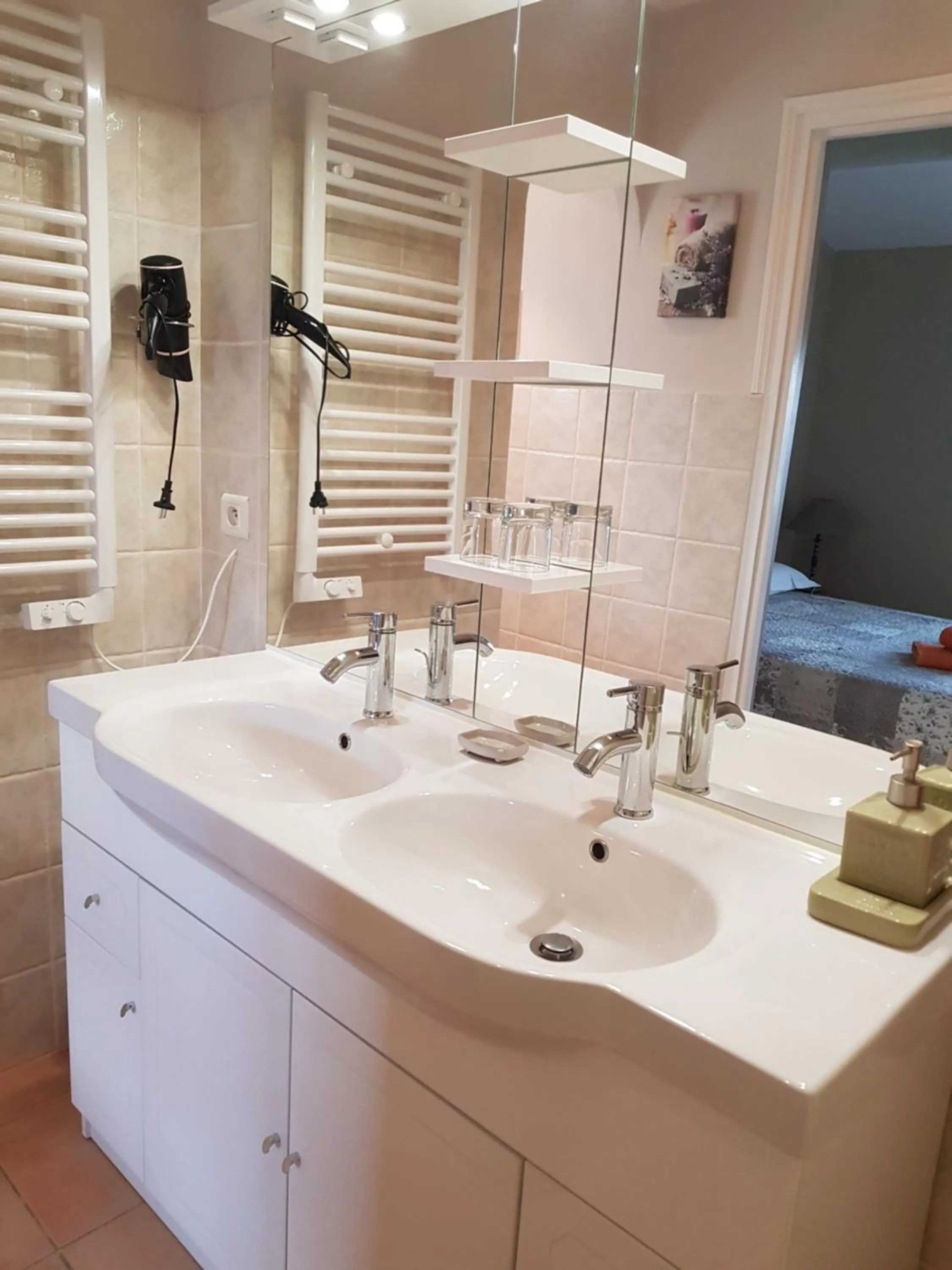 Bathroom in Mas Clement - Chambre et table d'hôtes