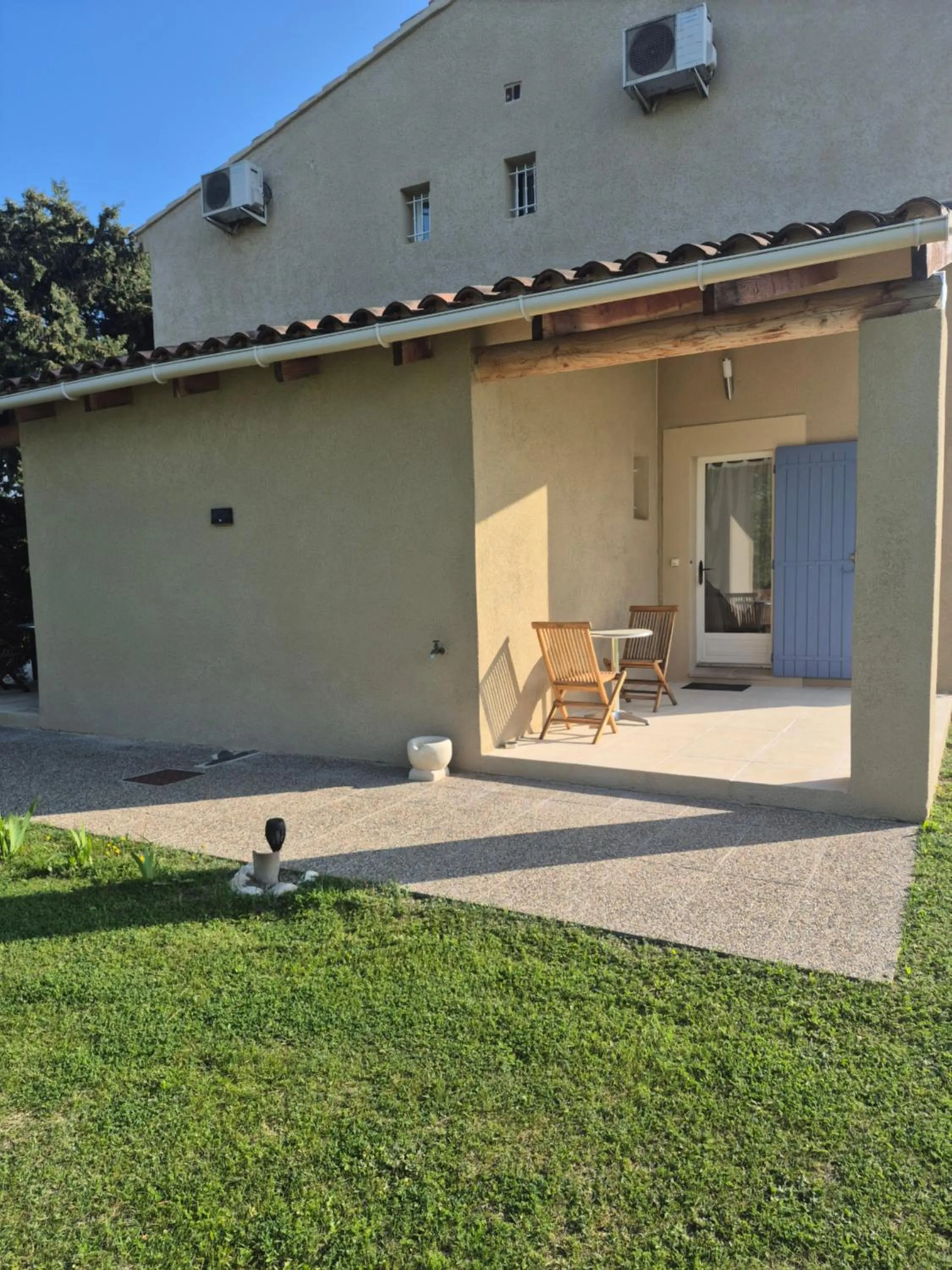 Patio in Mas Clement - Chambre et table d'hôtes