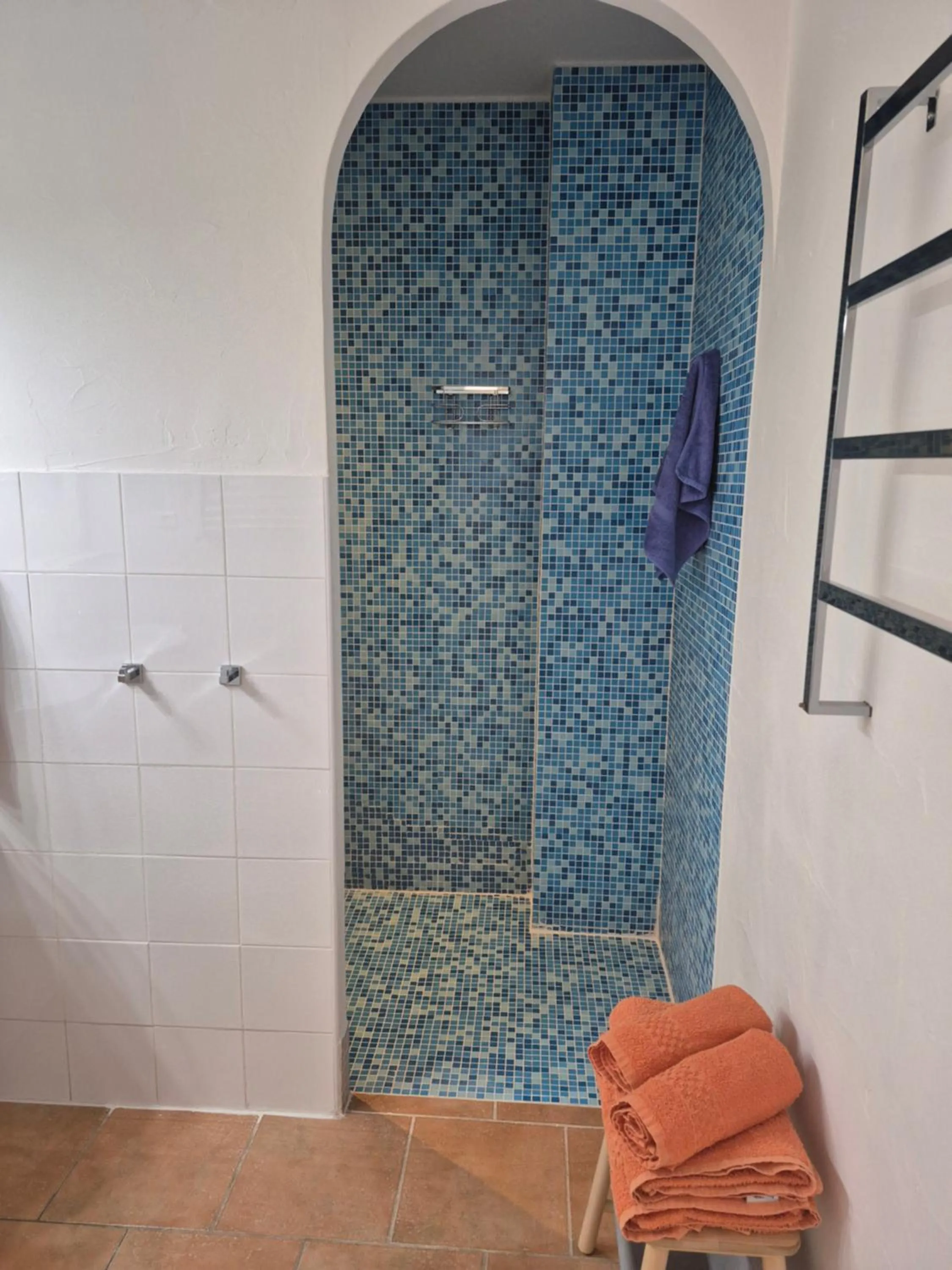 Shower in Mas Clement - Chambre et table d'hôtes