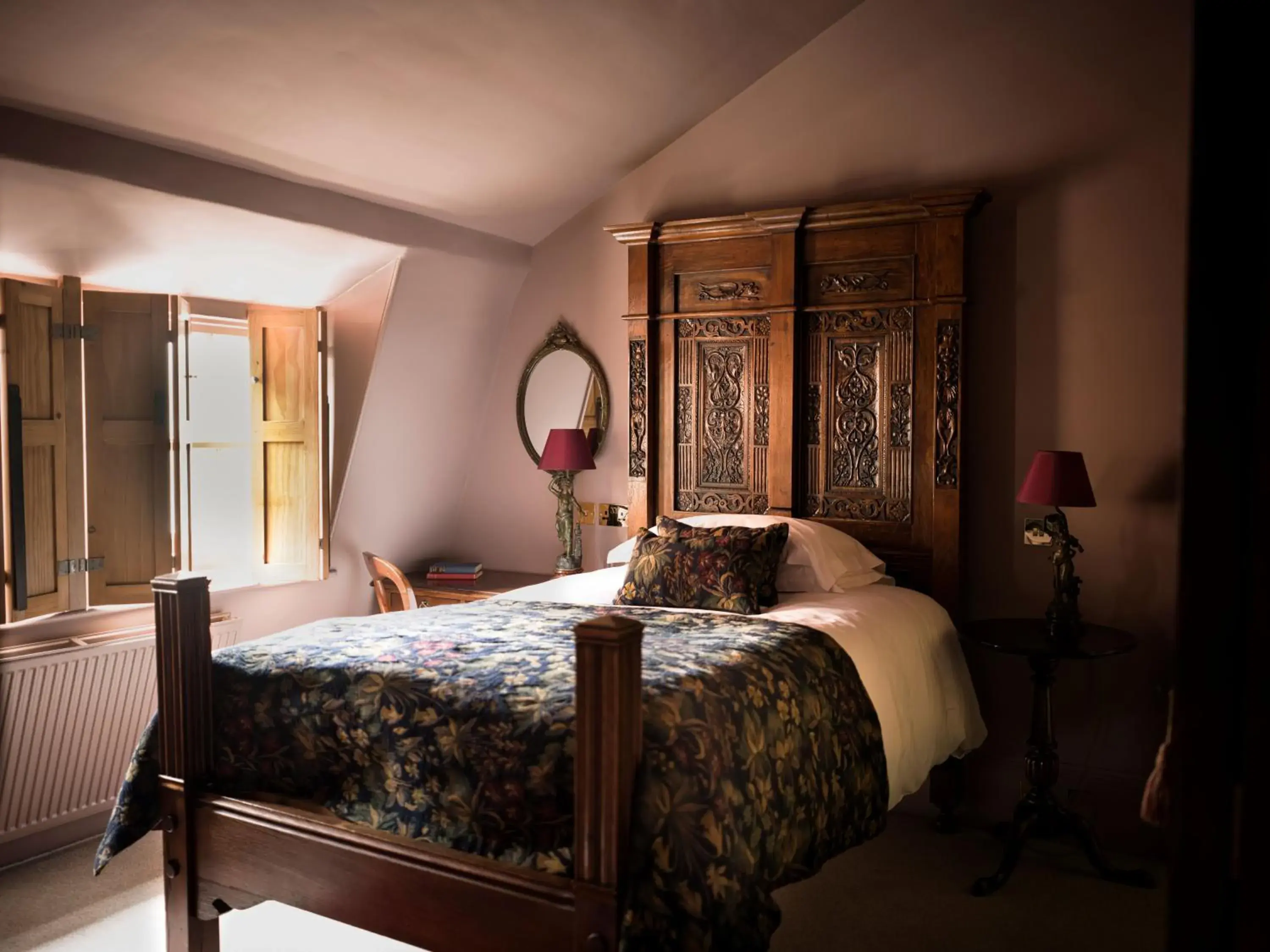 Bed in The Rookery Bed in The Rookery