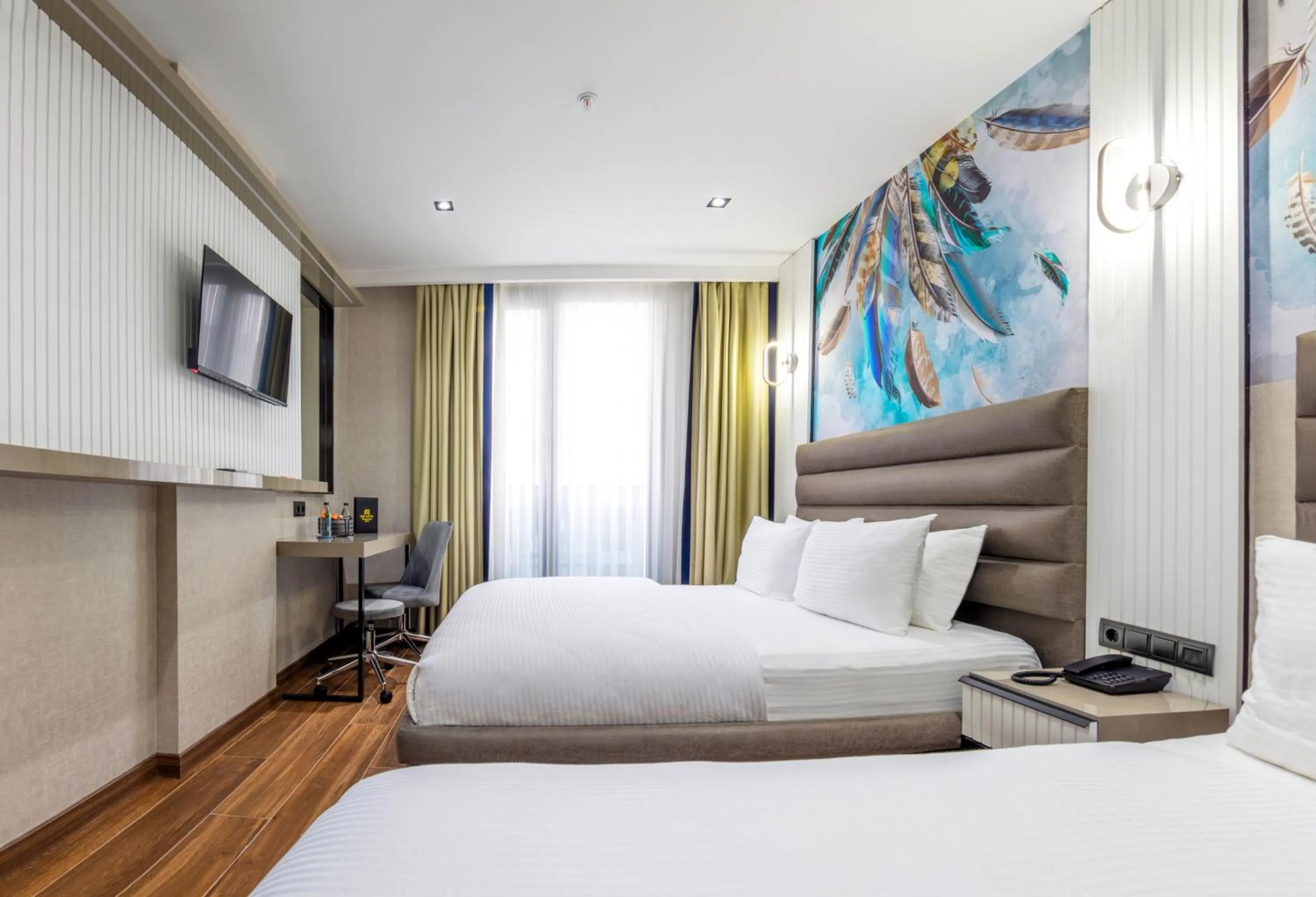 Bed in Dem Premium Hotel - Round Trip Airport Service - Istanbul International Airport