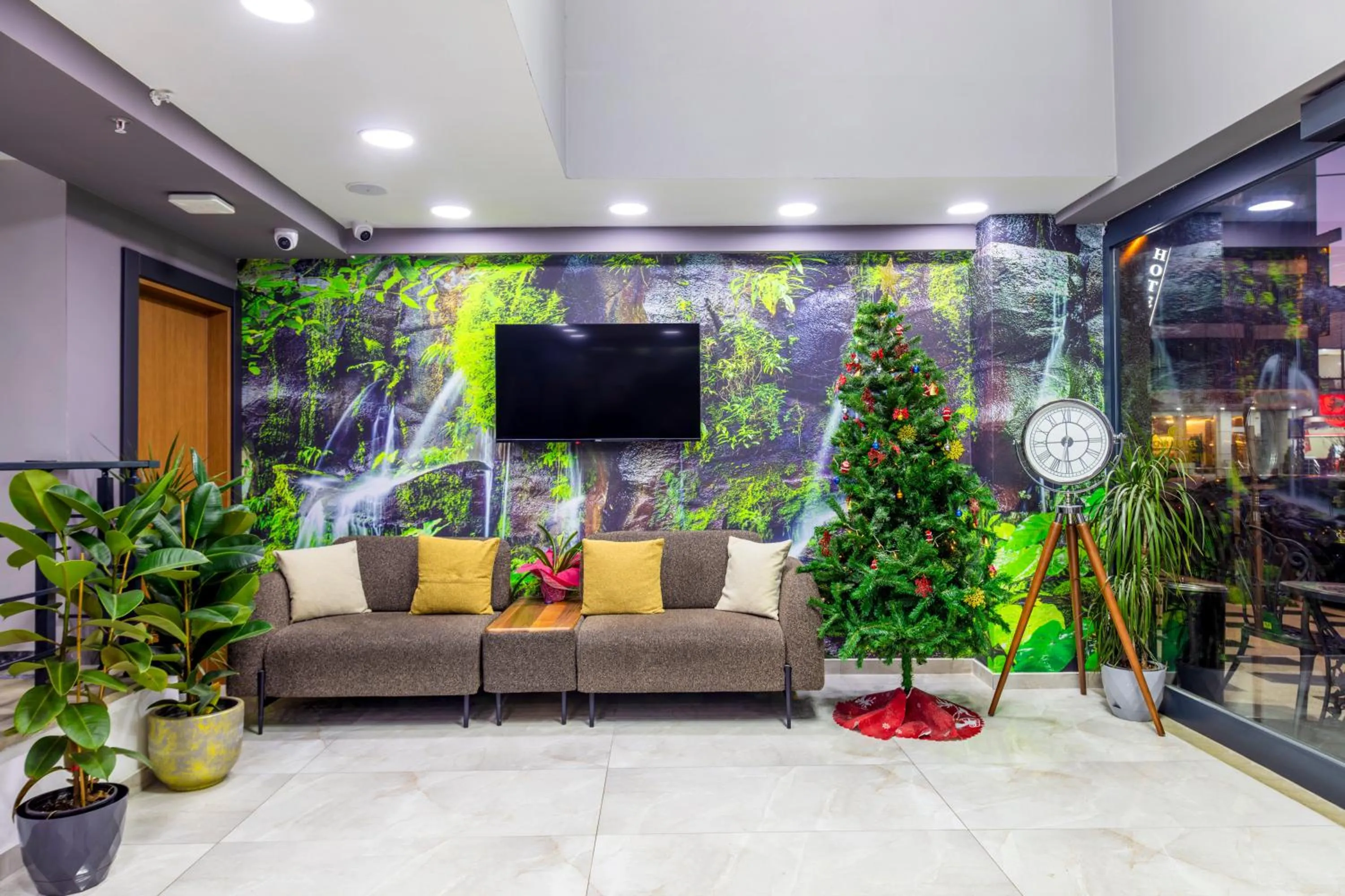 Lobby or reception in Dem Premium Hotel - Round Trip Airport Service - Istanbul International Airport