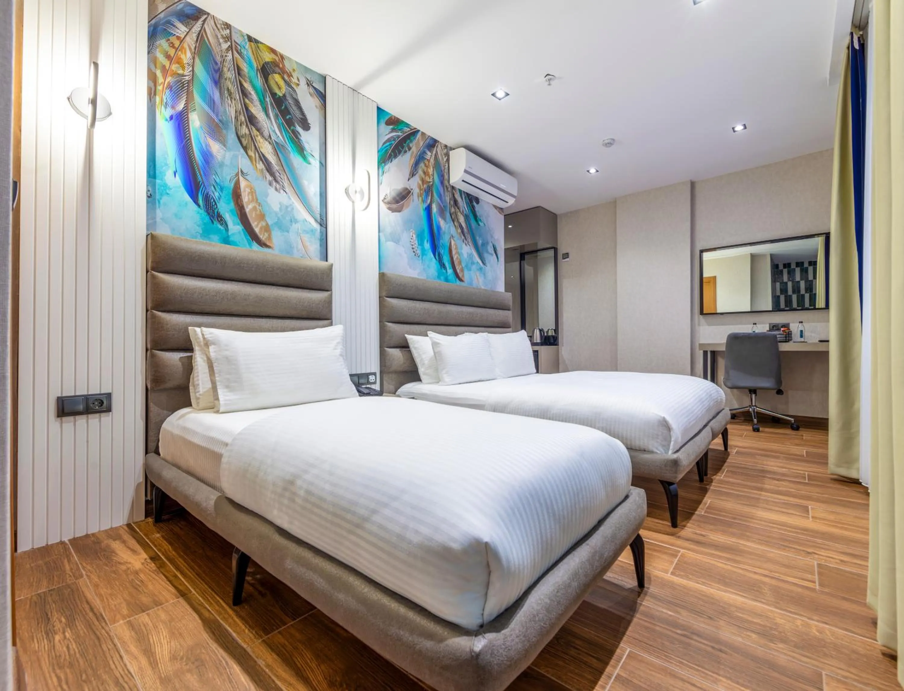 Bed in Dem Premium Hotel - Round Trip Airport Service - Istanbul International Airport